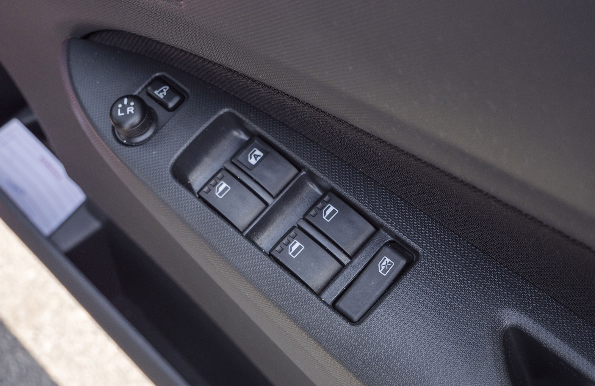 
								DAIHATSU MOVE 2WD MODEL 2012 full									