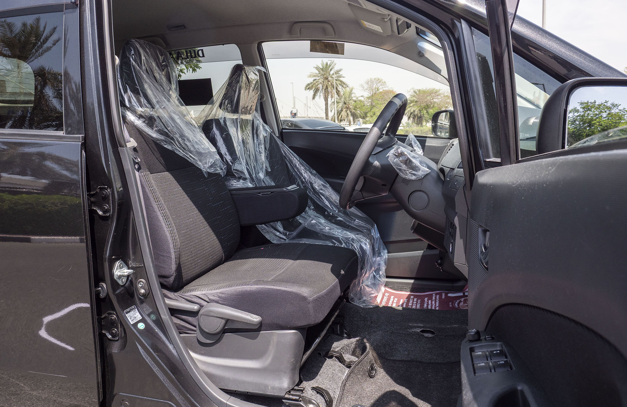 
								DAIHATSU MOVE 2WD MODEL 2012 full									