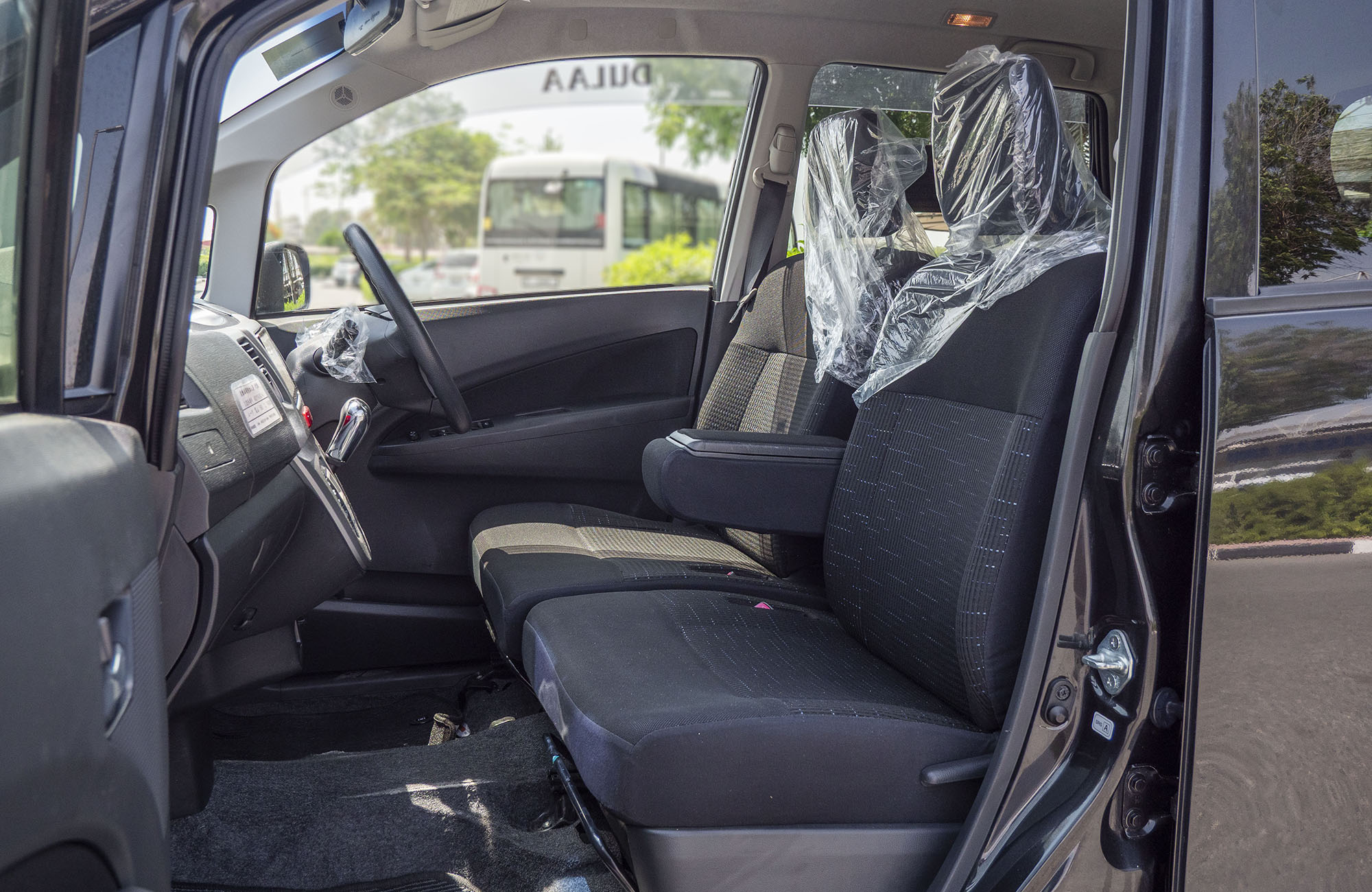 
								DAIHATSU MOVE 2WD MODEL 2012 full									