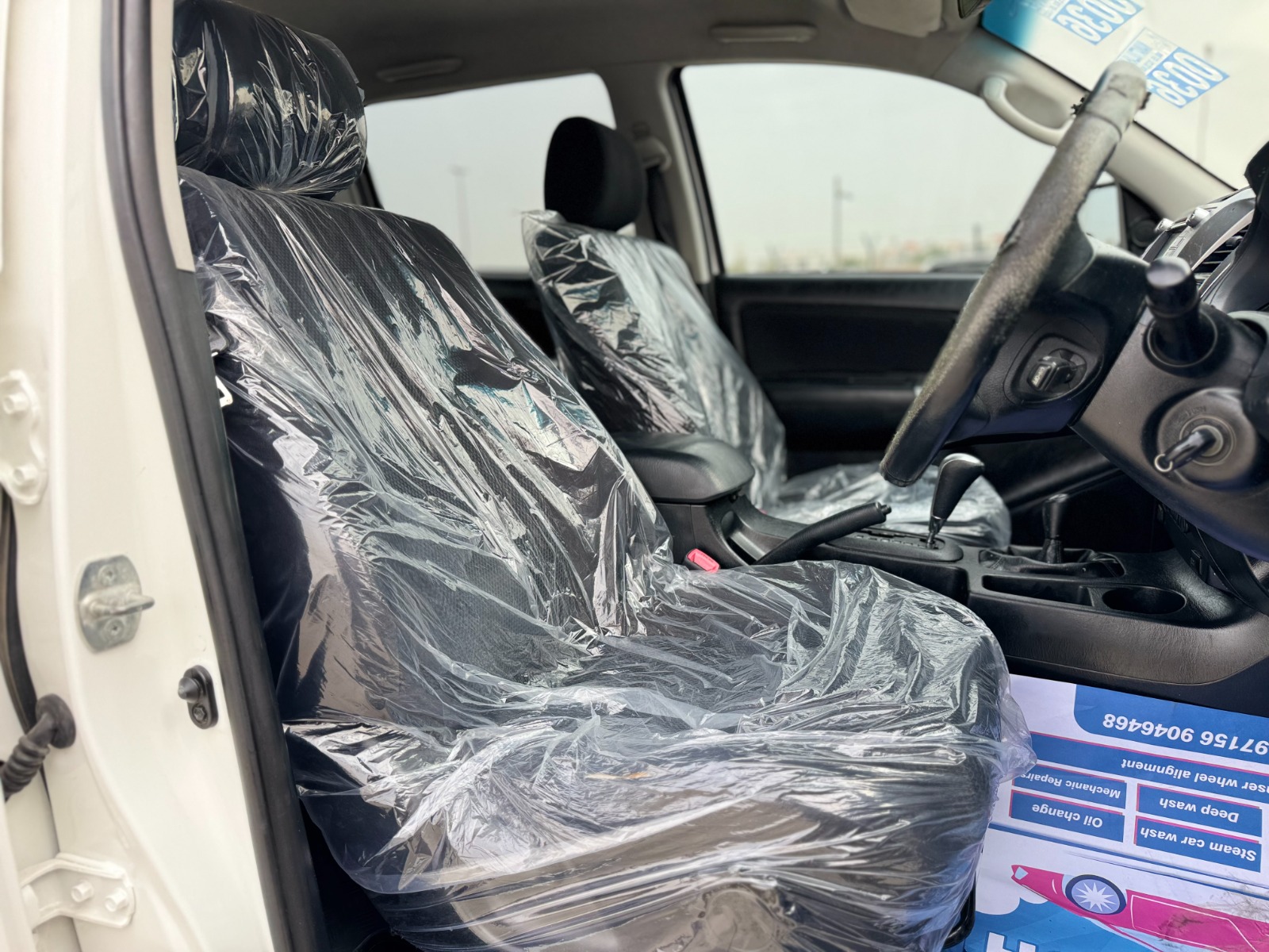 
								Toyota Hilux 2014 Model full									