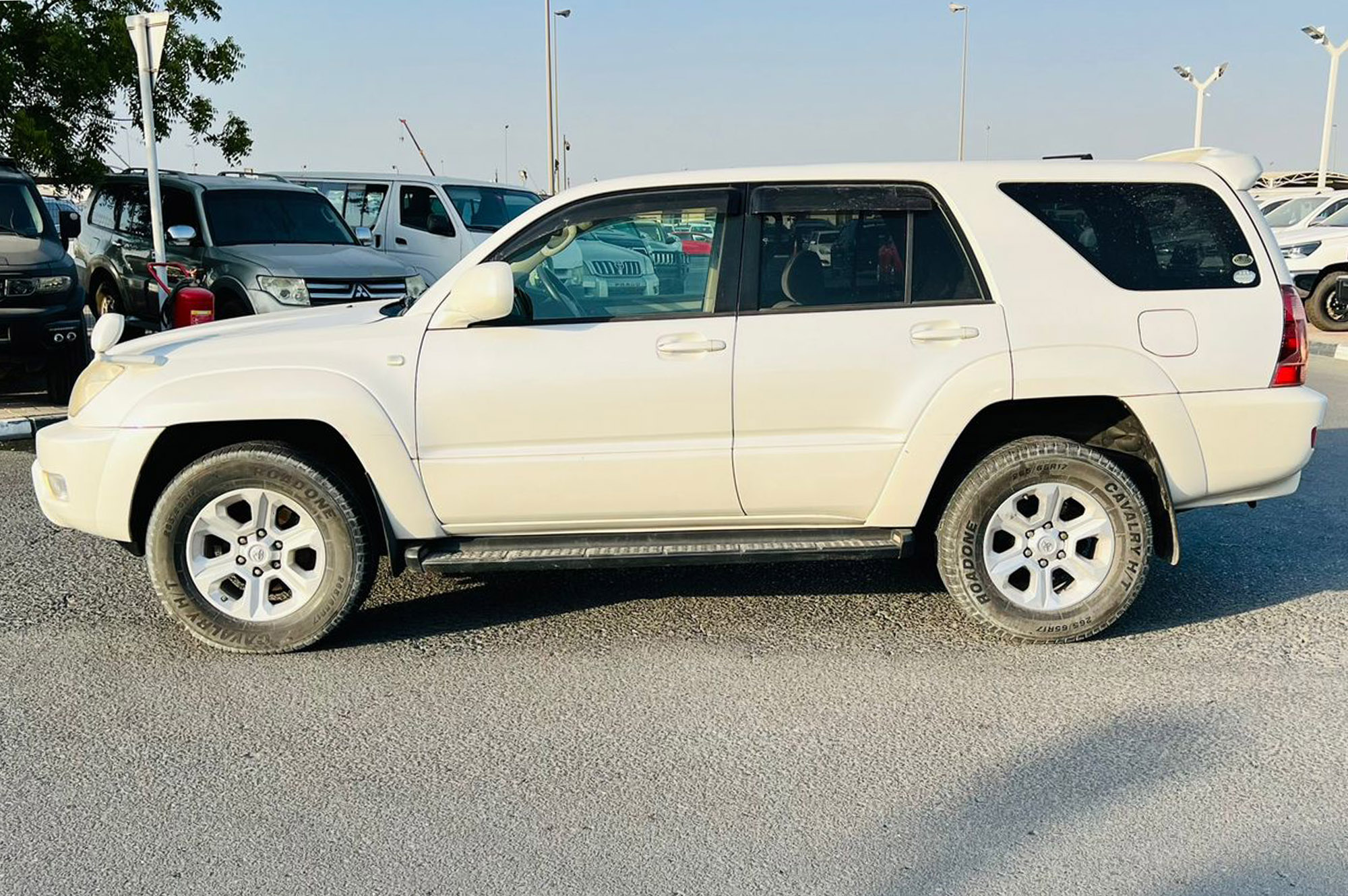 
								Toyota Hilux Surf Model 2006 full									