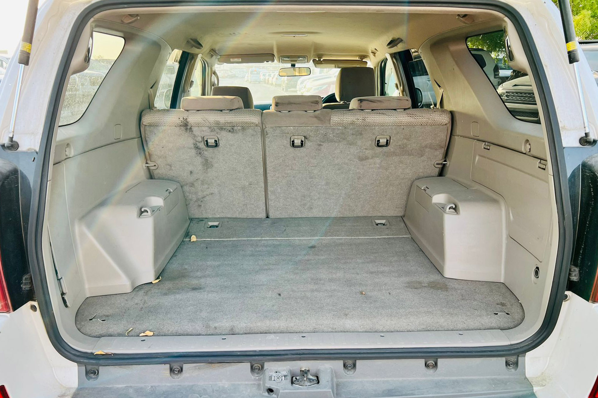 
								Toyota Hilux Surf Model 2006 full									