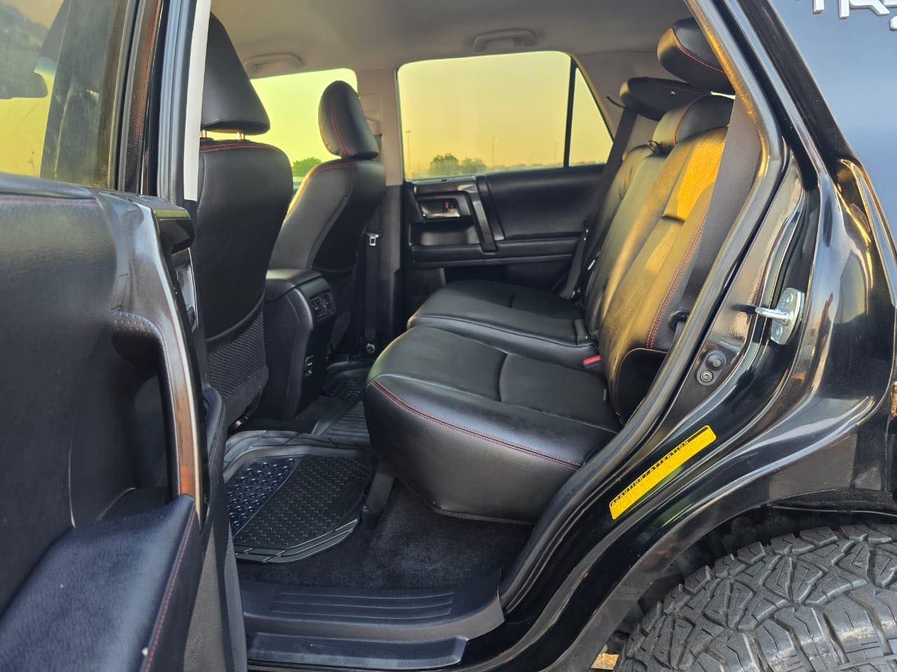 
								Toyota 4RUNNER TRD Model 2022 full									