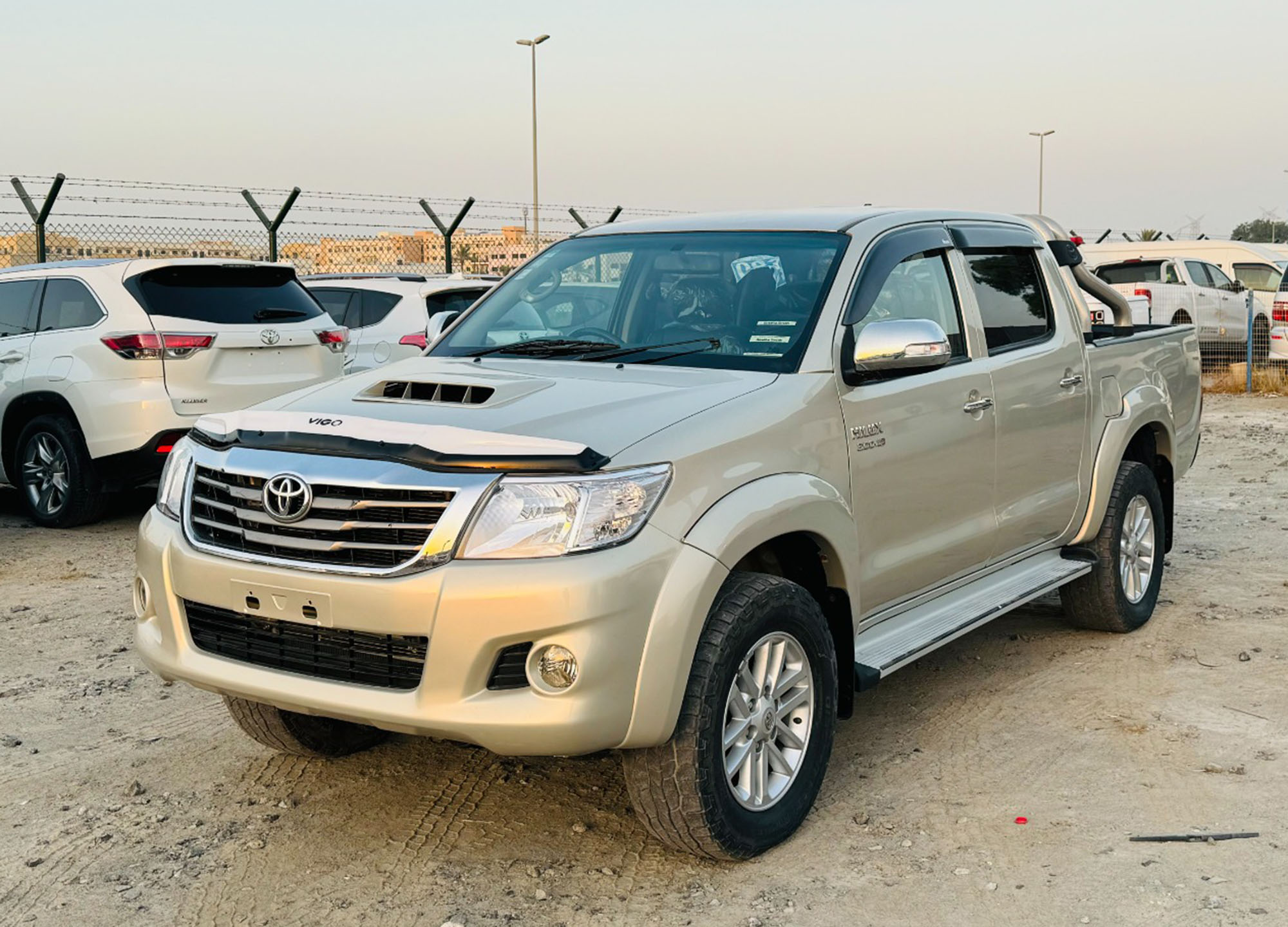 
								Toyota Hilux 1KD Model 2014 Diesel full									