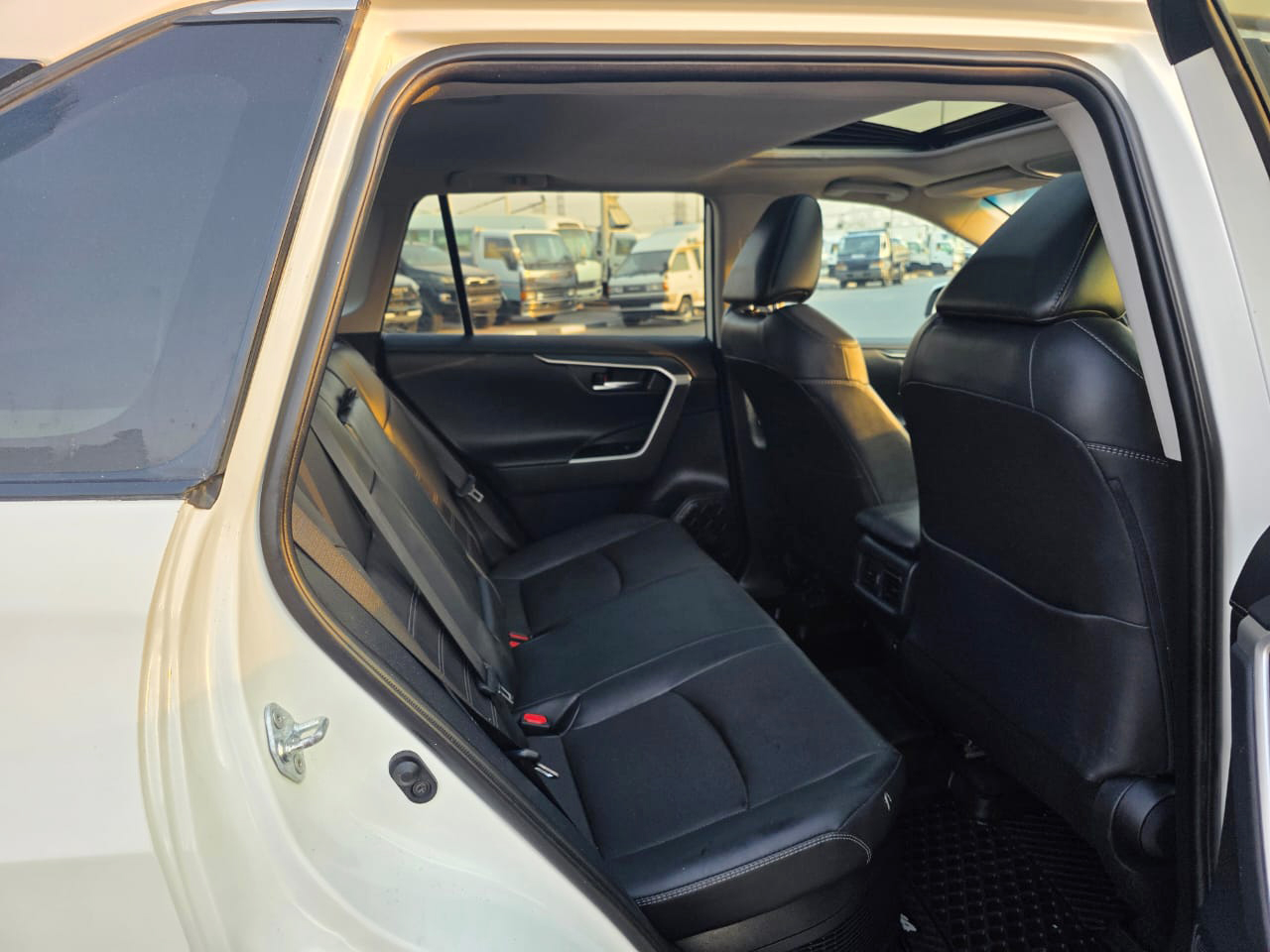 
								Toyota Rav4 Hybrid Model 2019 full									