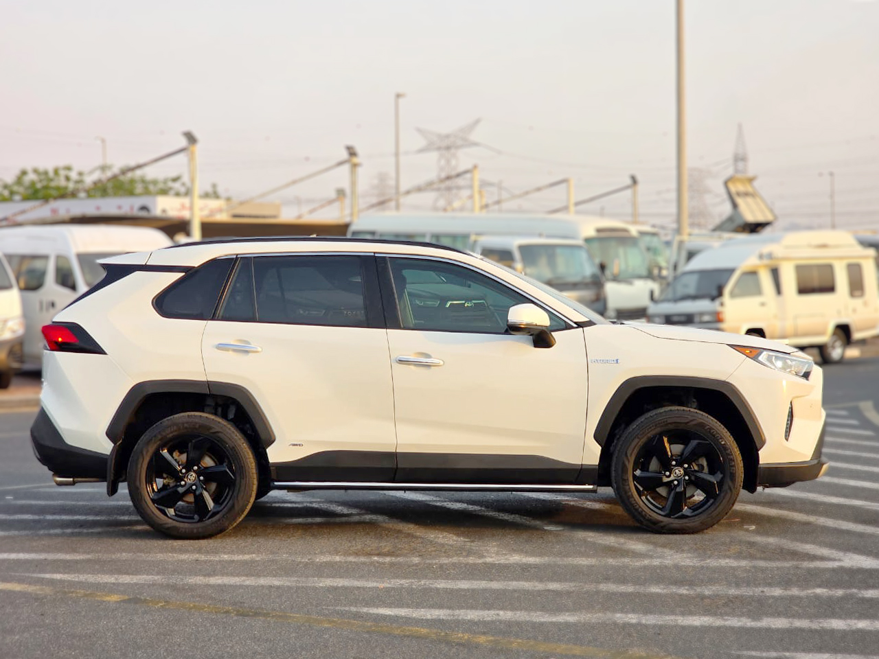 
								Toyota Rav4 Hybrid Model 2019 full									