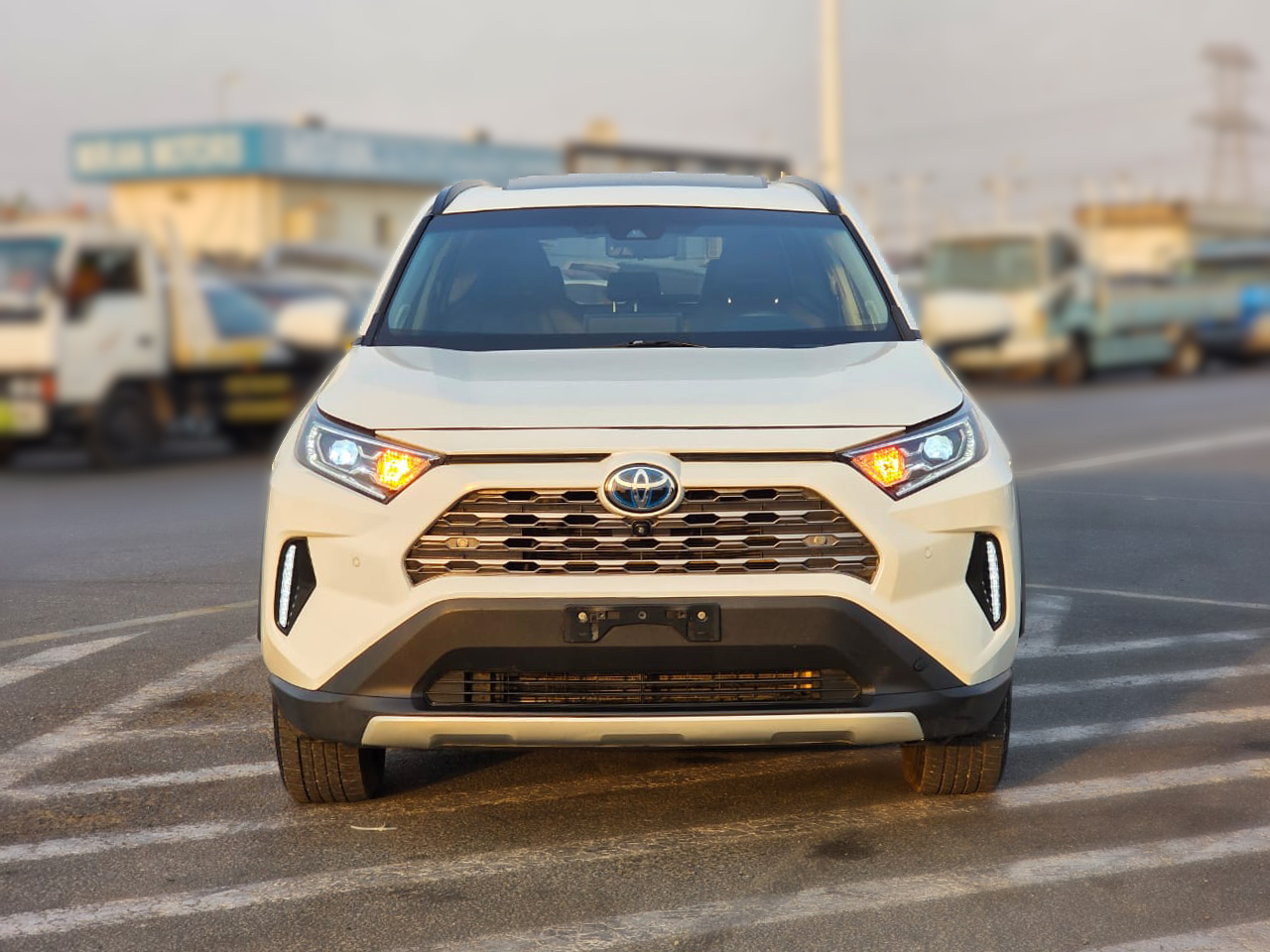 
								Toyota Rav4 Hybrid Model 2019 full									