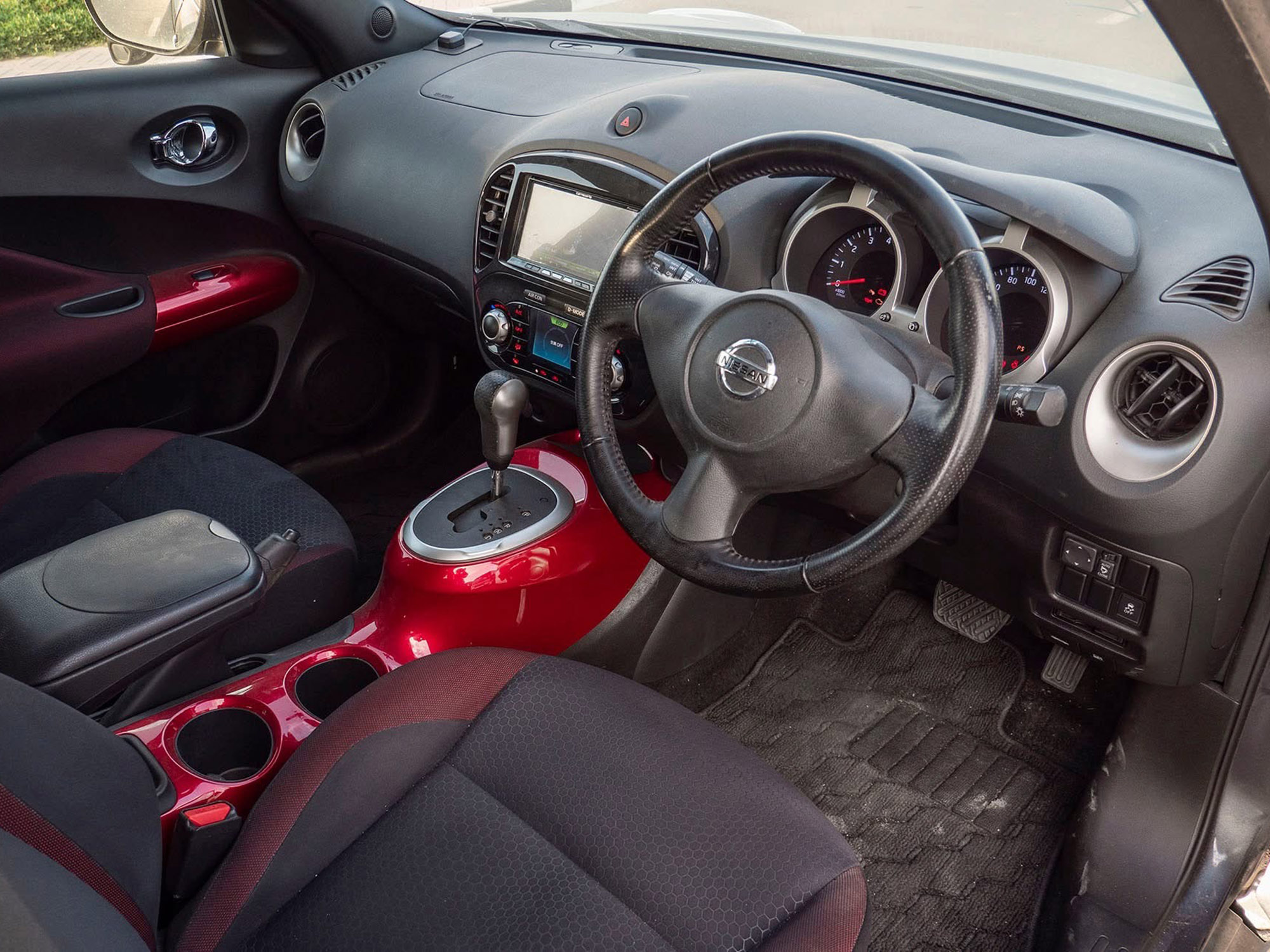 
								Nissan Juke Model 2012 full									