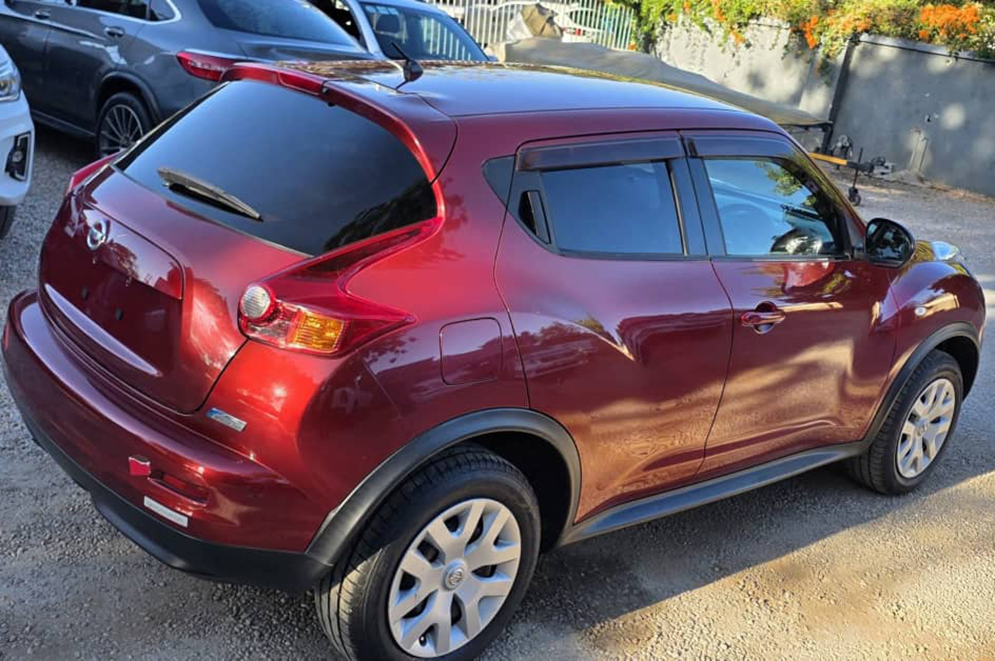 
								Nissan Juke 2WD Model 2012 full									