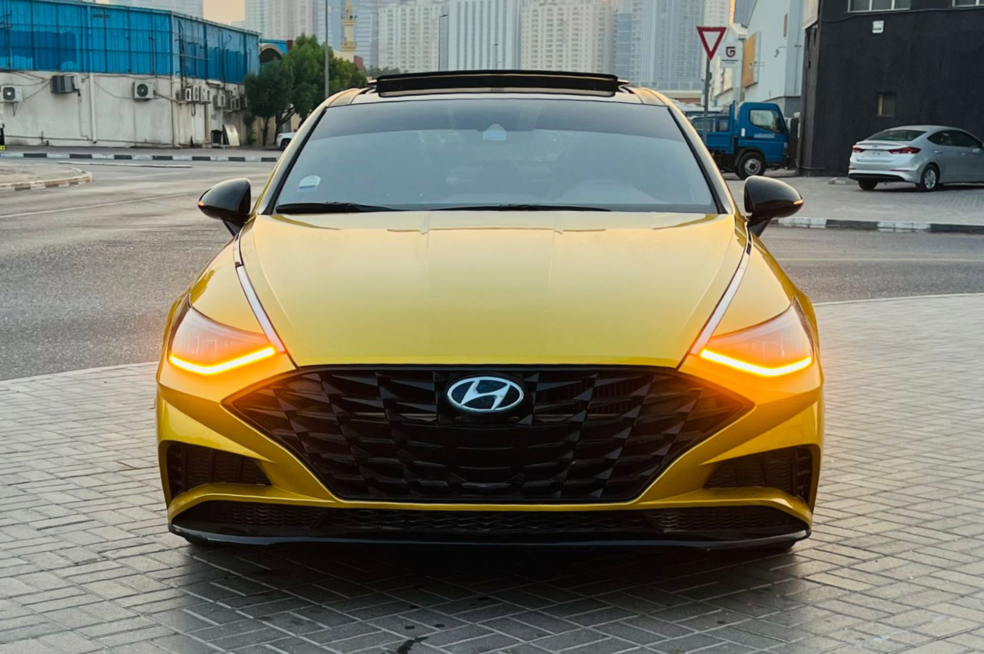 
								Hyundai Sonata LET Plus Model 2020 full									