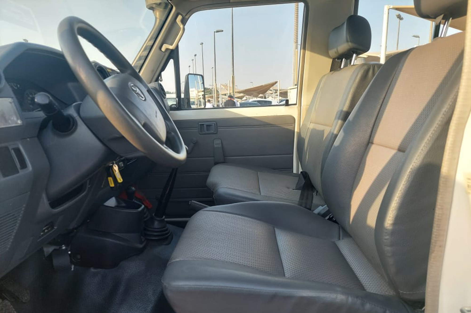 
								Toyota Land Cruiser 78 Model 2018 full									