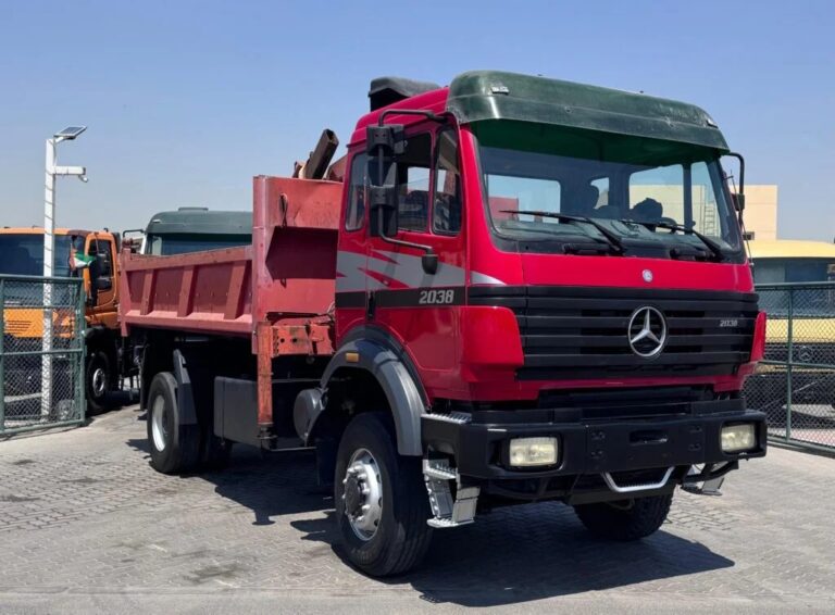 MERCEDES BENZ 2038 CRANE TRUCK 4WD 1996 Model