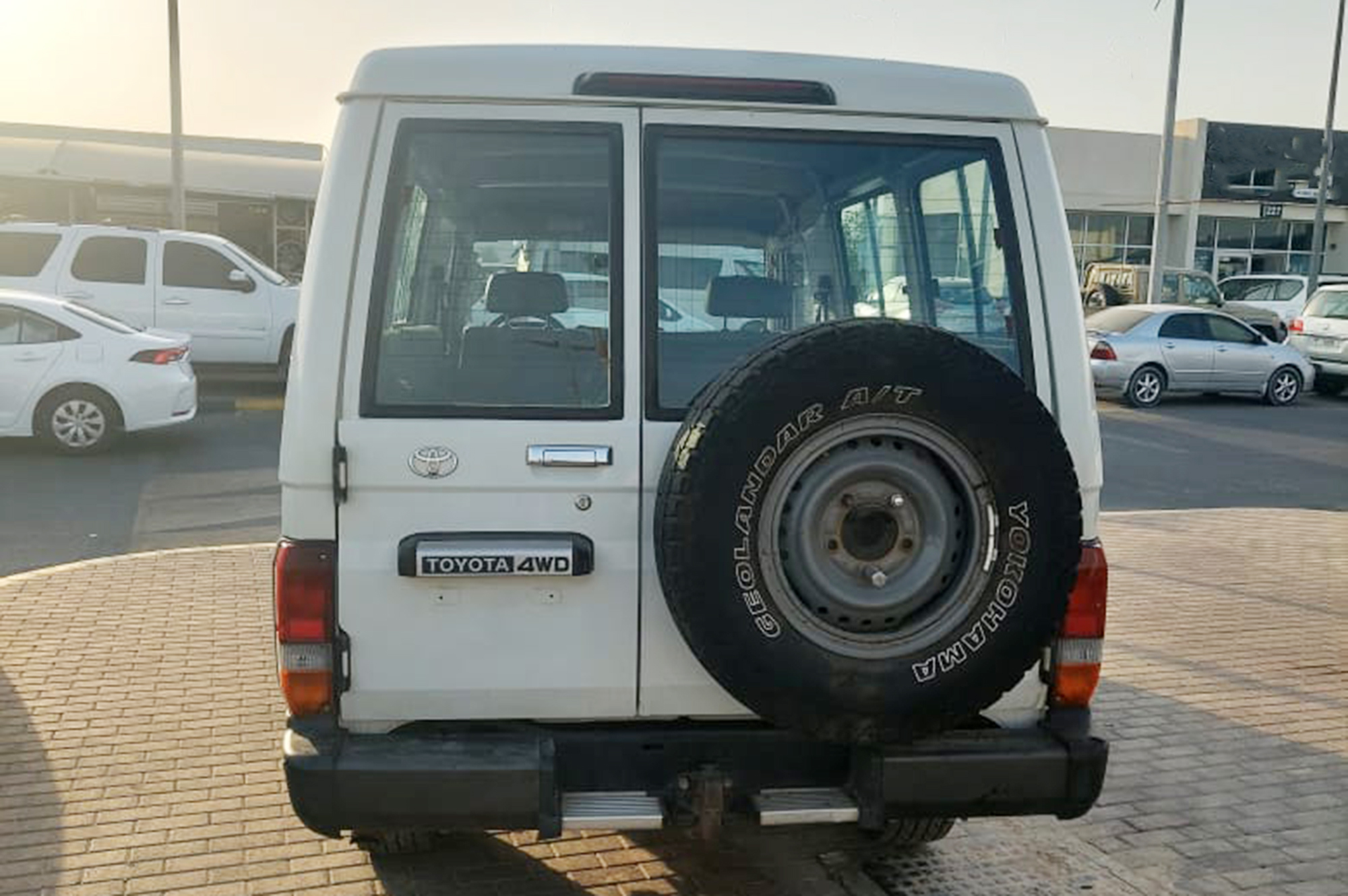 
								Toyota Land Cruiser 78 Model 2018 full									