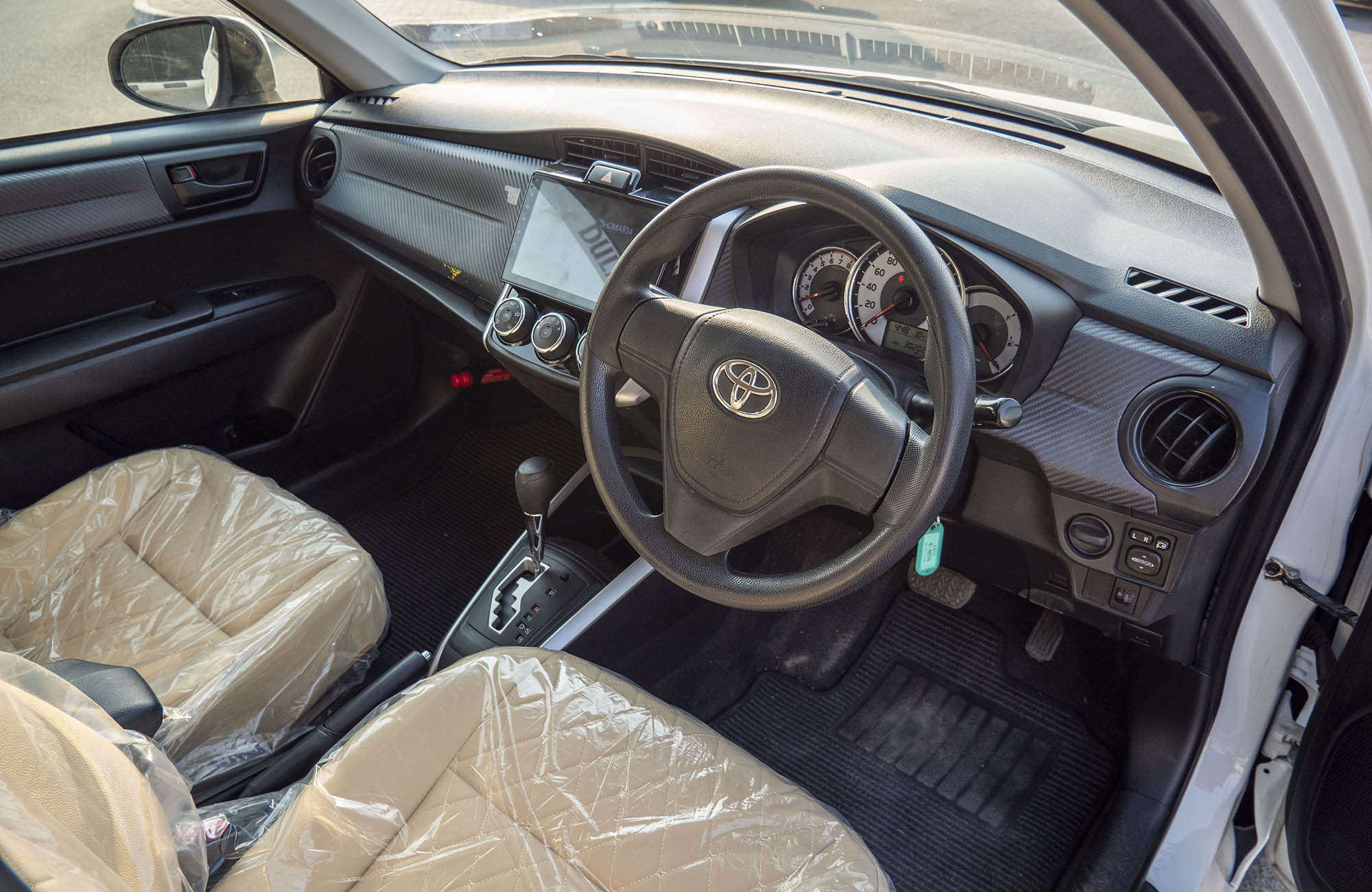 
								Toyota Fielder Model 2012 2WD full									