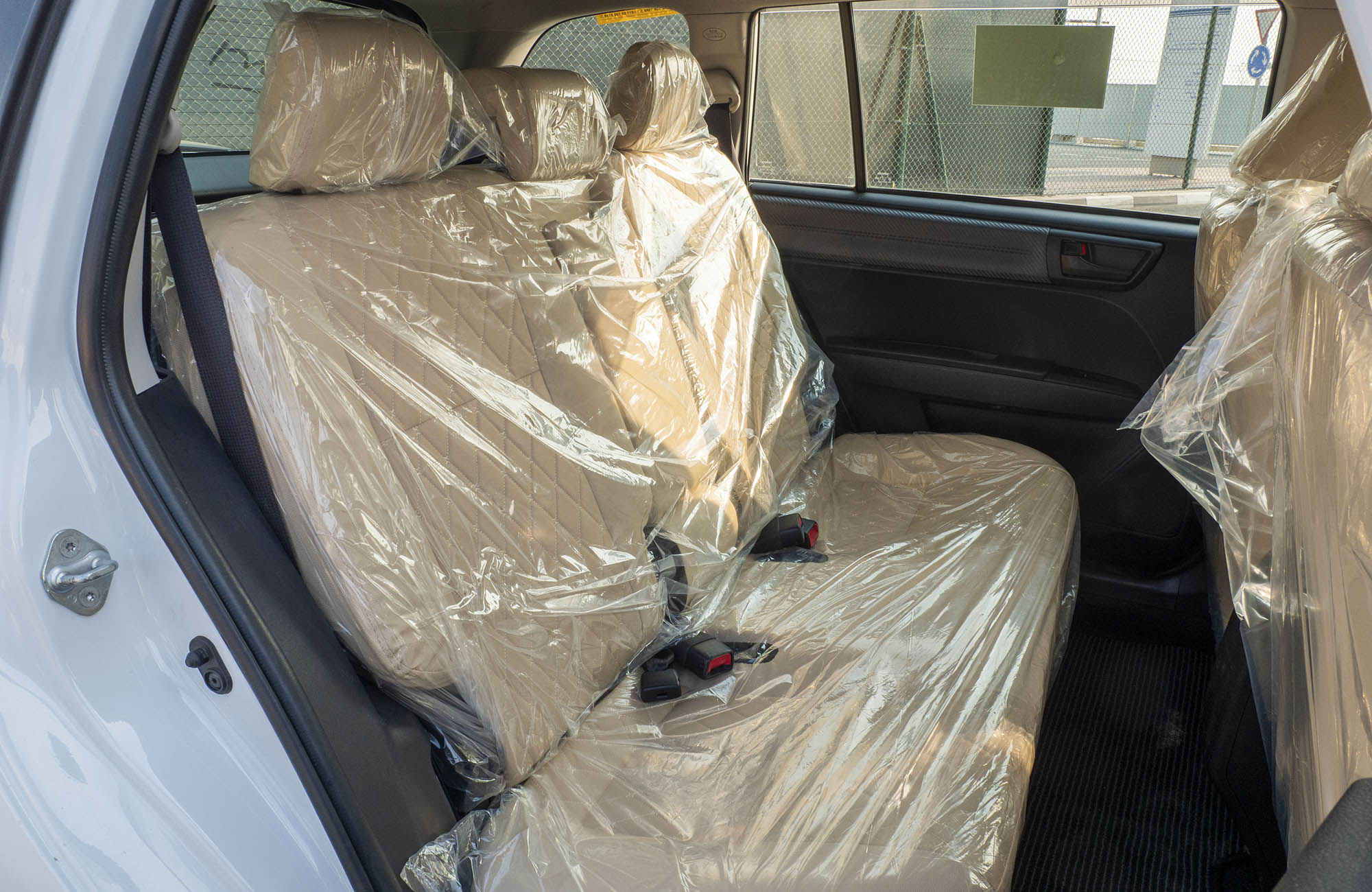 
								Toyota Fielder Model 2012 2WD full									
