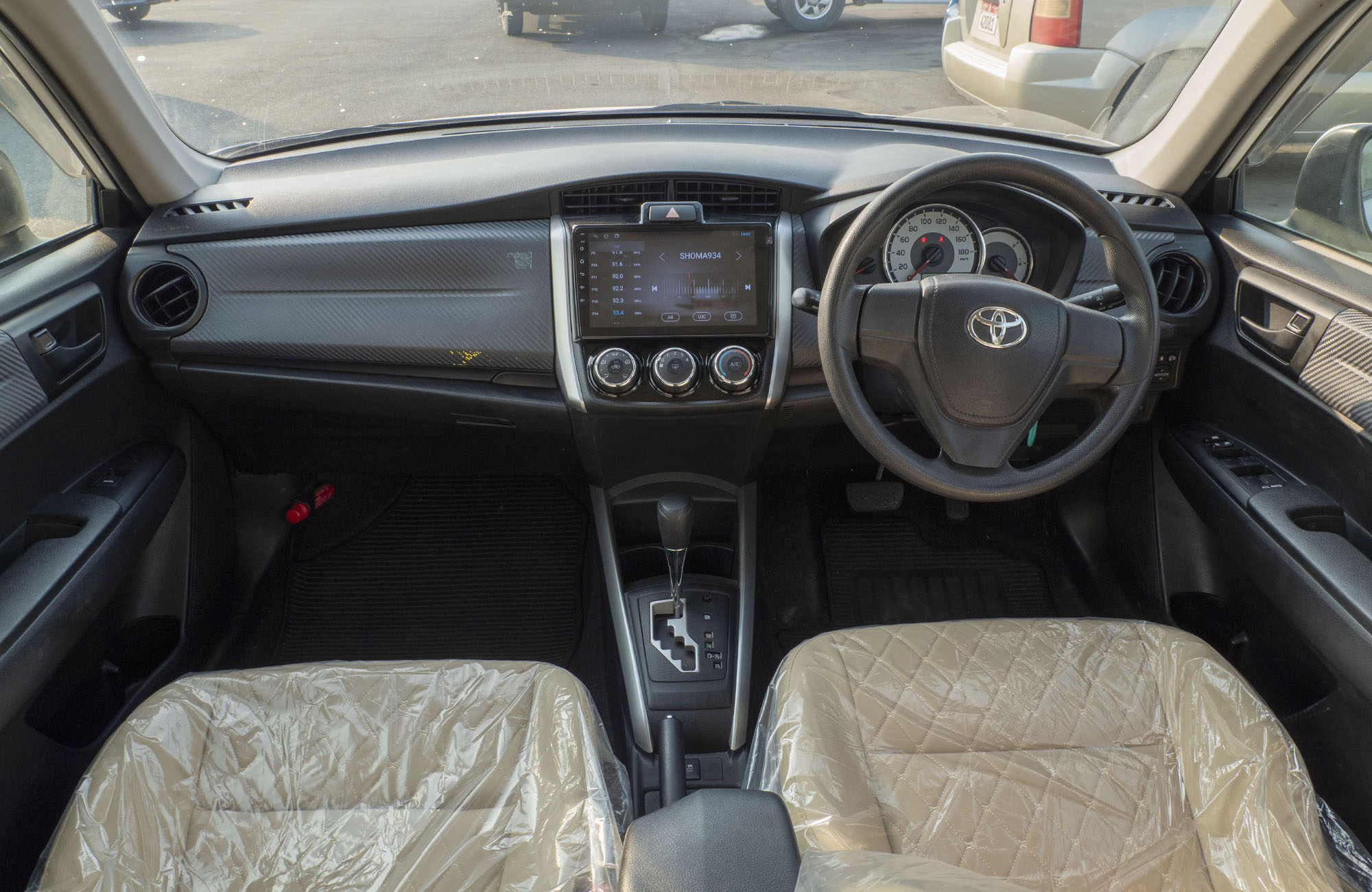 
								Toyota Fielder Model 2012 2WD full									