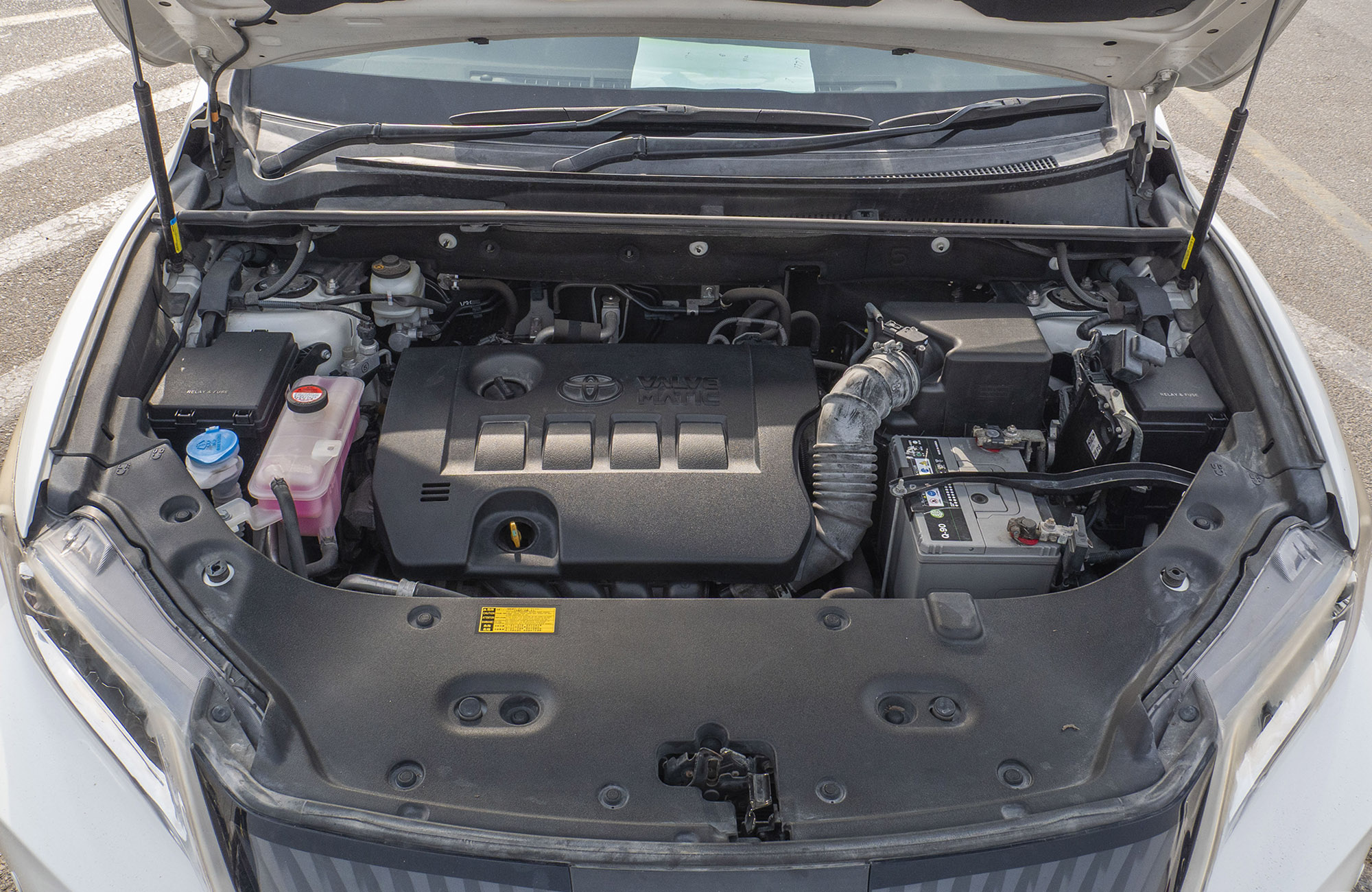 
								Toyota Harrier Model 2014 full									