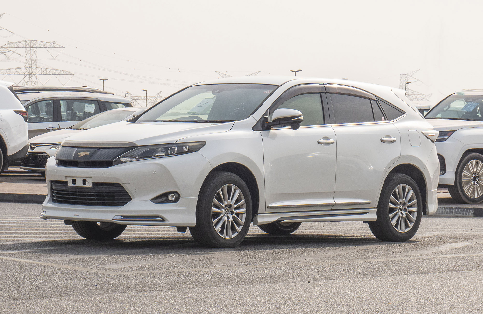 
								Toyota Harrier Model 2014 full									