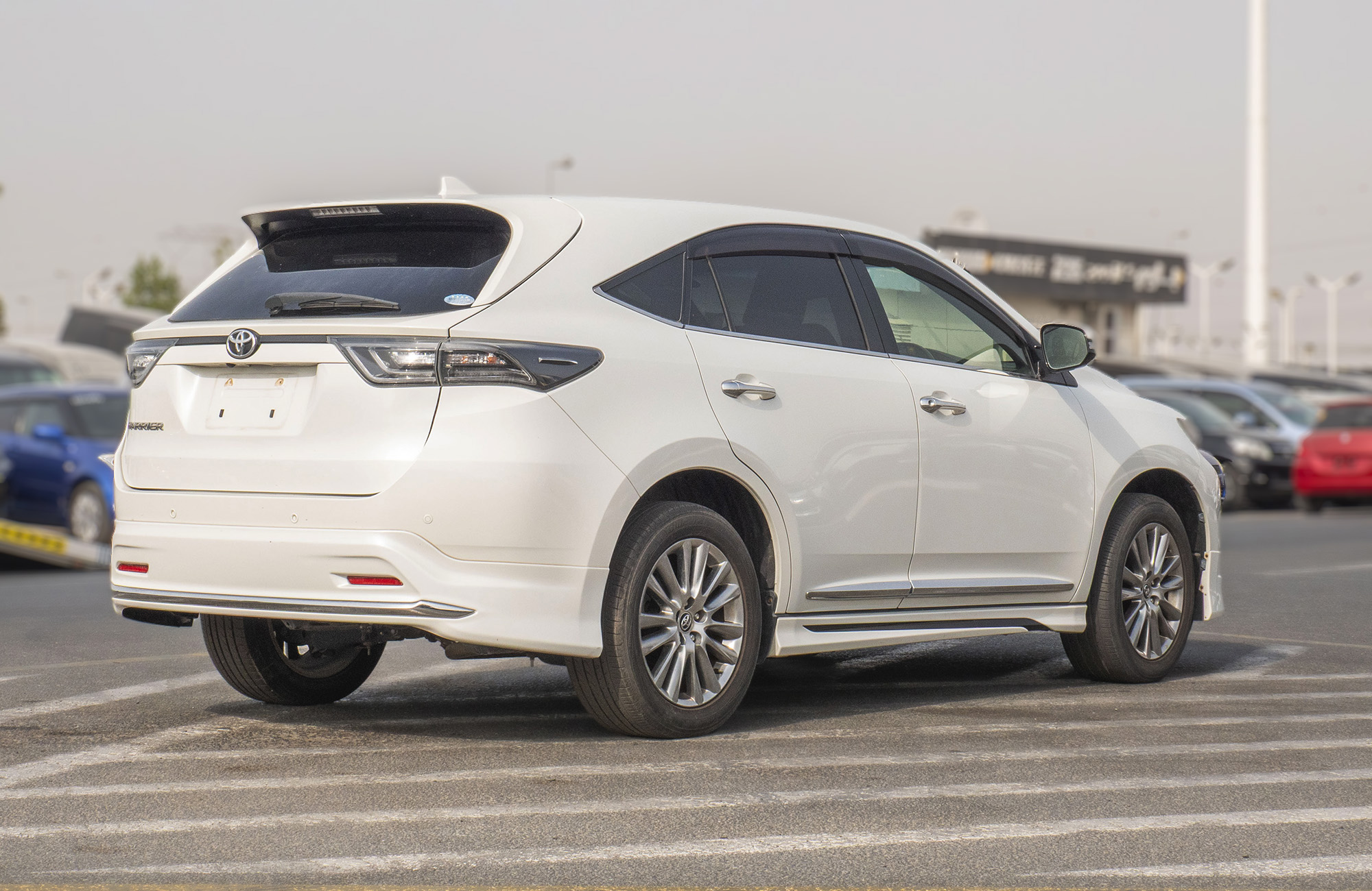 
								Toyota Harrier Model 2014 full									