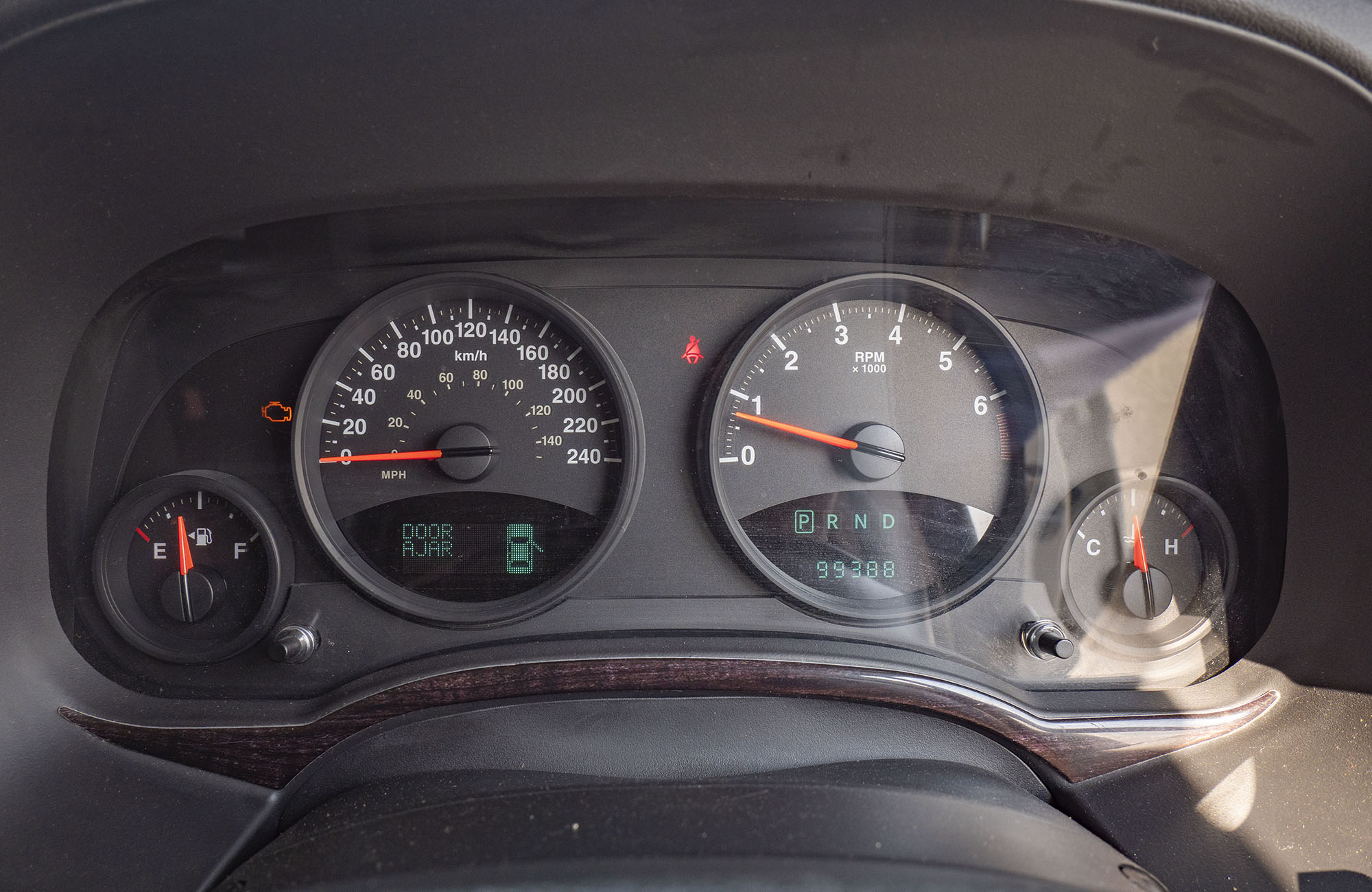 
								Jeep Patriot 2wd 2010 model full									