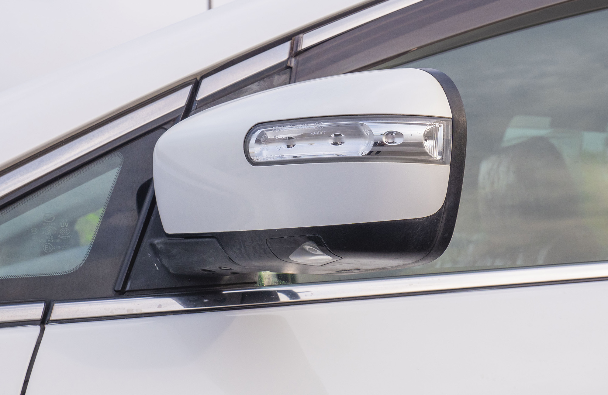 
								MAZDA CX-7 MODEL 2009 PETROL full									