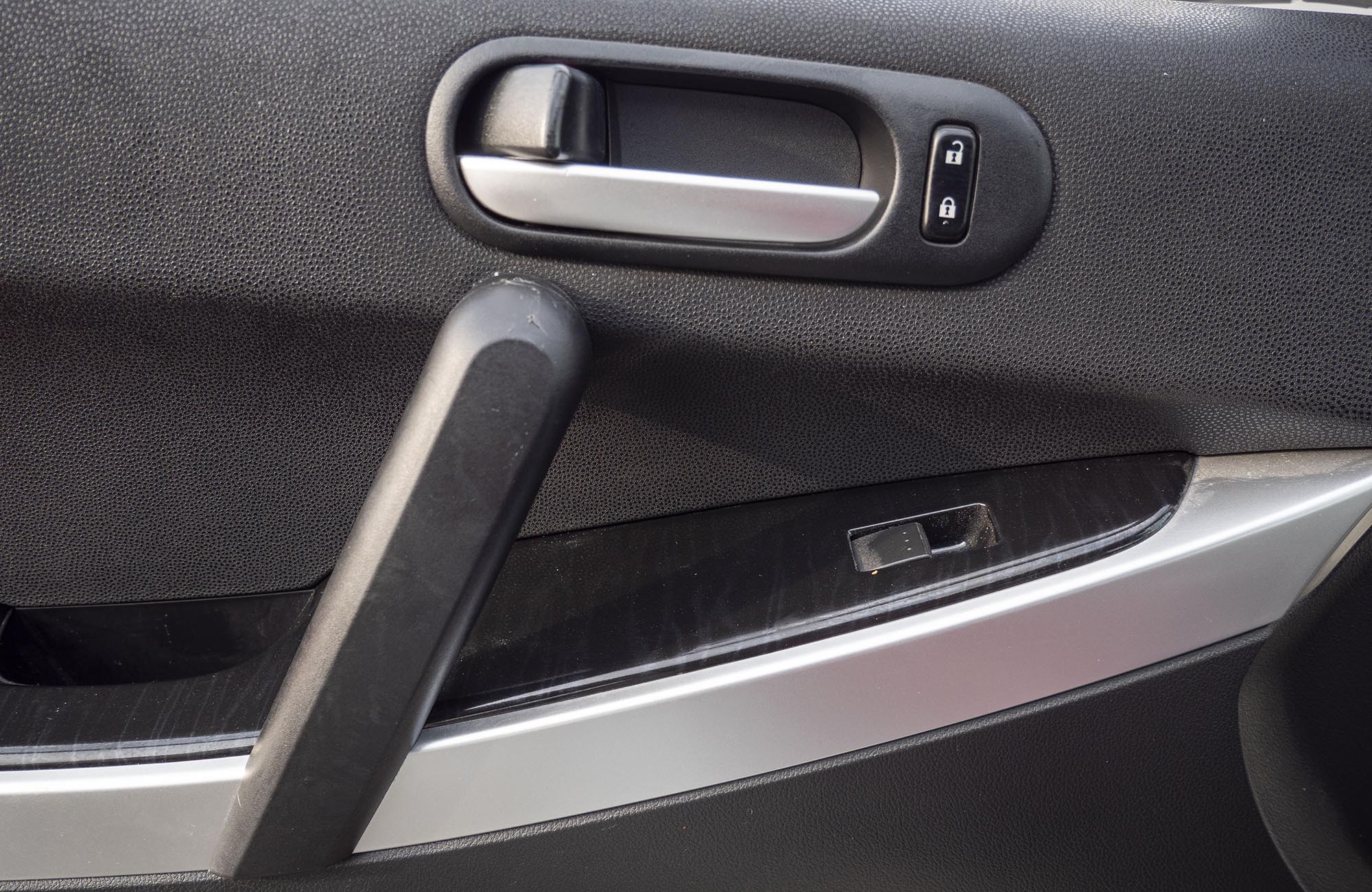 
								MAZDA CX-7 MODEL 2009 PETROL full									