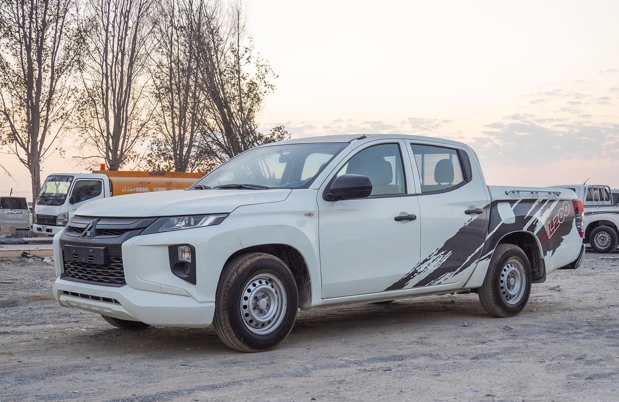 
								MITSUBISHI L200 PETROL 2.4CC MODEL 2021 full									