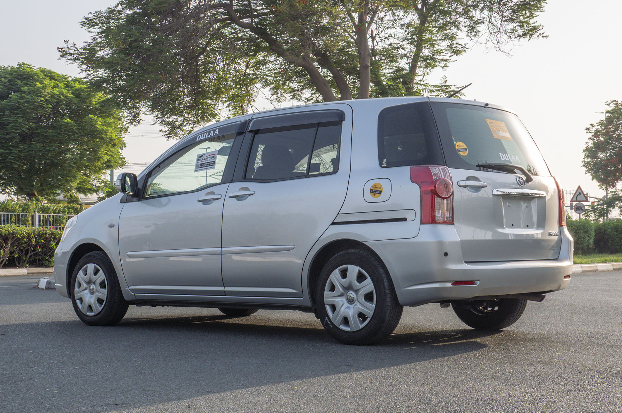 
								Toyota Raum 2wd Model 2008 full									