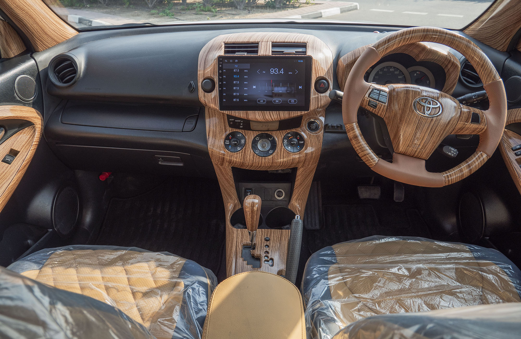 
								Toyota Vanguard Model 2014 full									