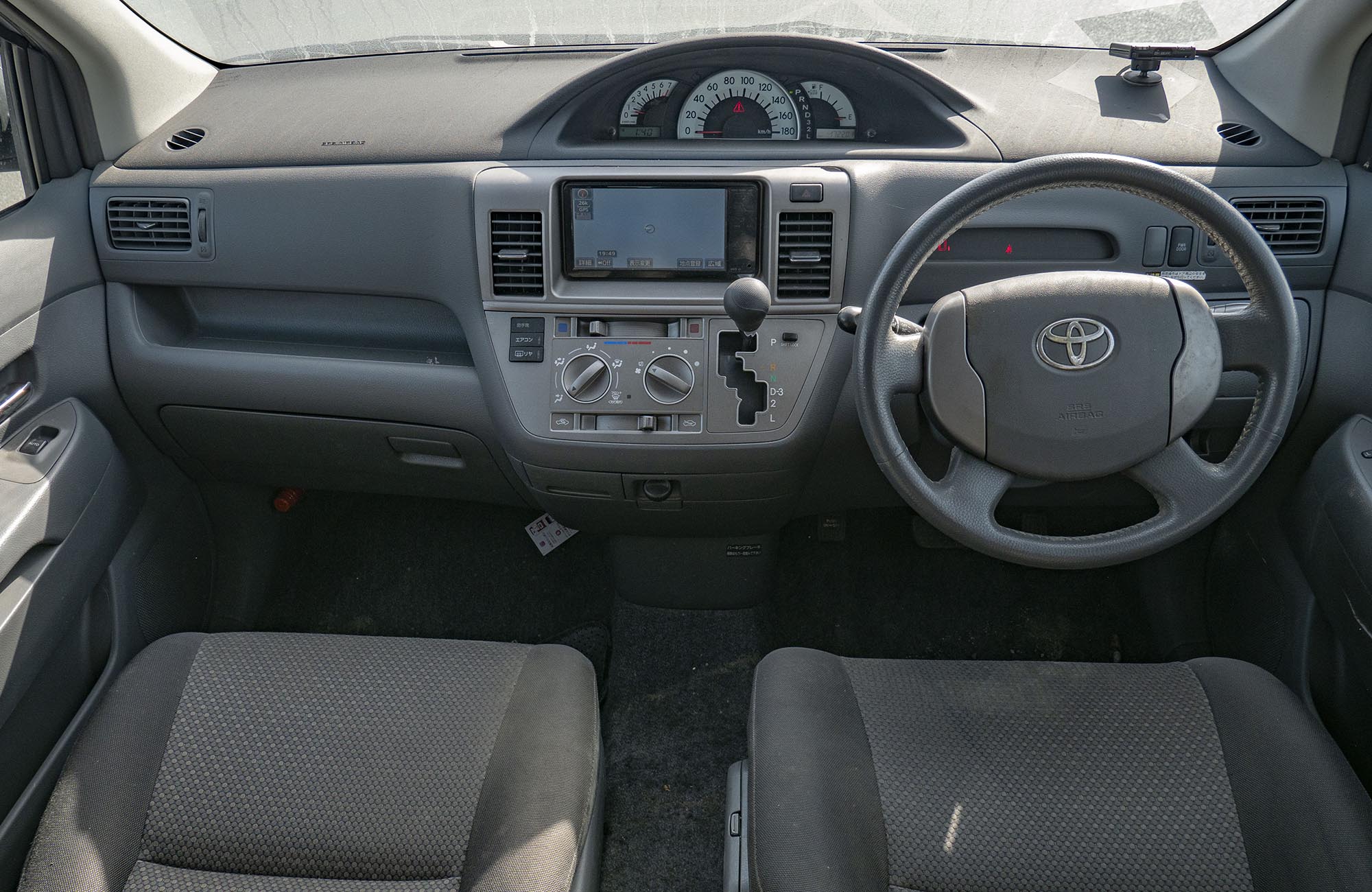 
								Toyota Raum Model 2008 2wd full									