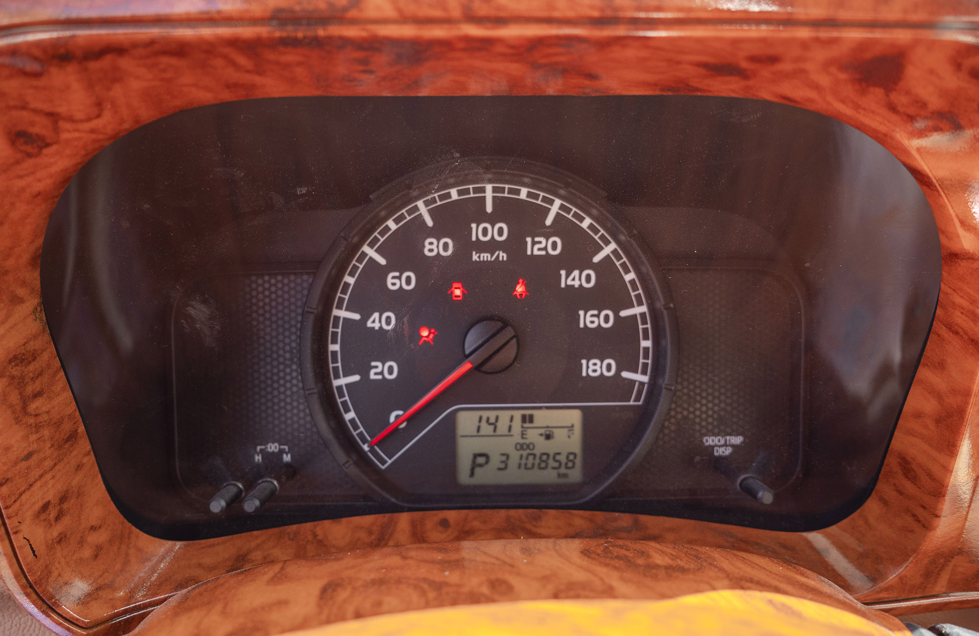 
								Toyota Succeed 2wd Model 2017 full									