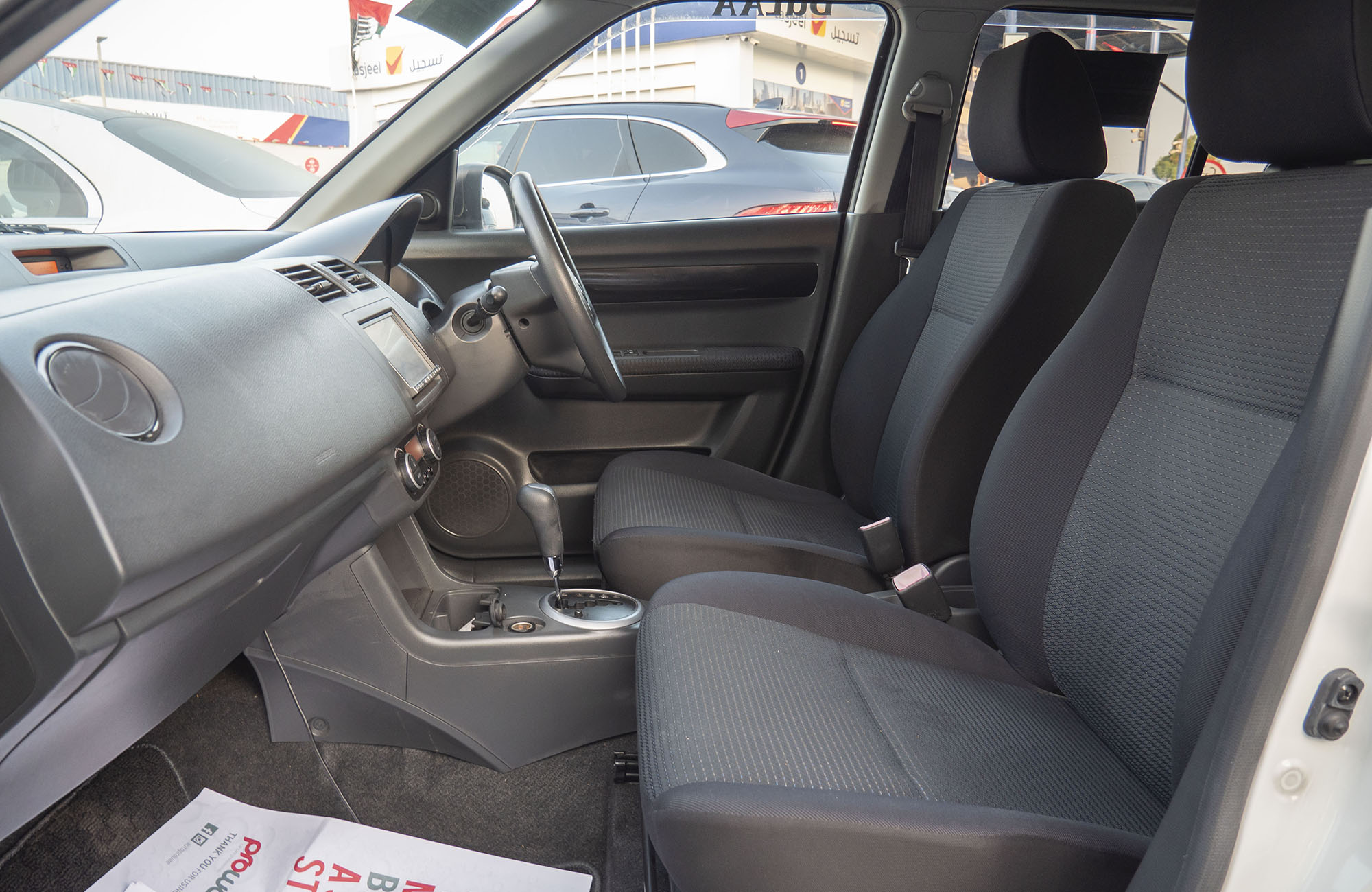 
								Suzuki Swift 2WD 2010 Model full									