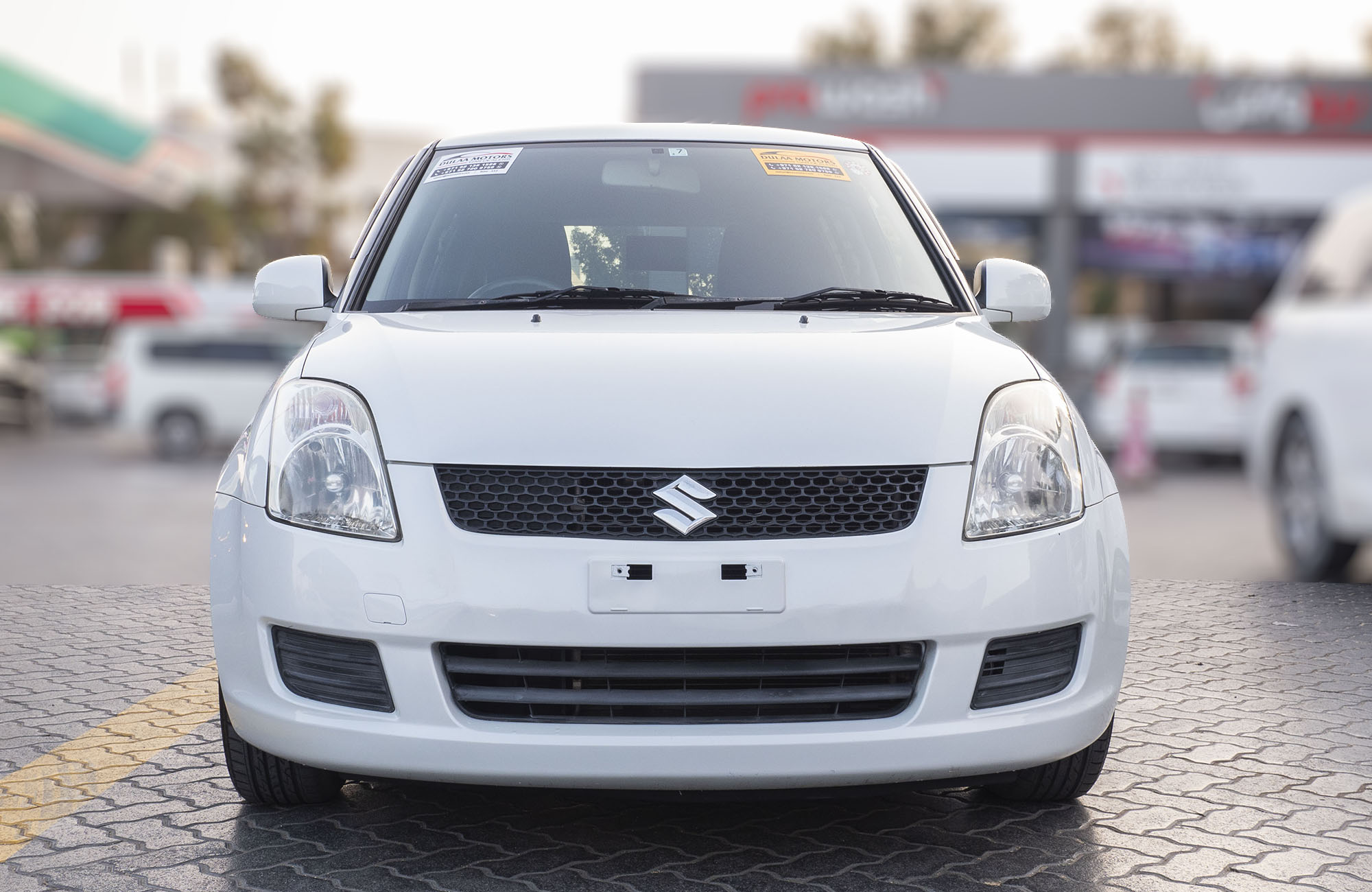 
								Suzuki Swift 2WD 2010 Model full									