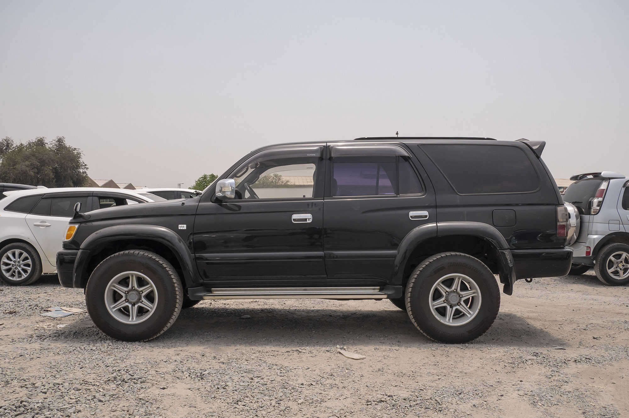 
								TOYOTA HILUX SURF 4WD 1KZ DIESEL MODEL 1996 full									