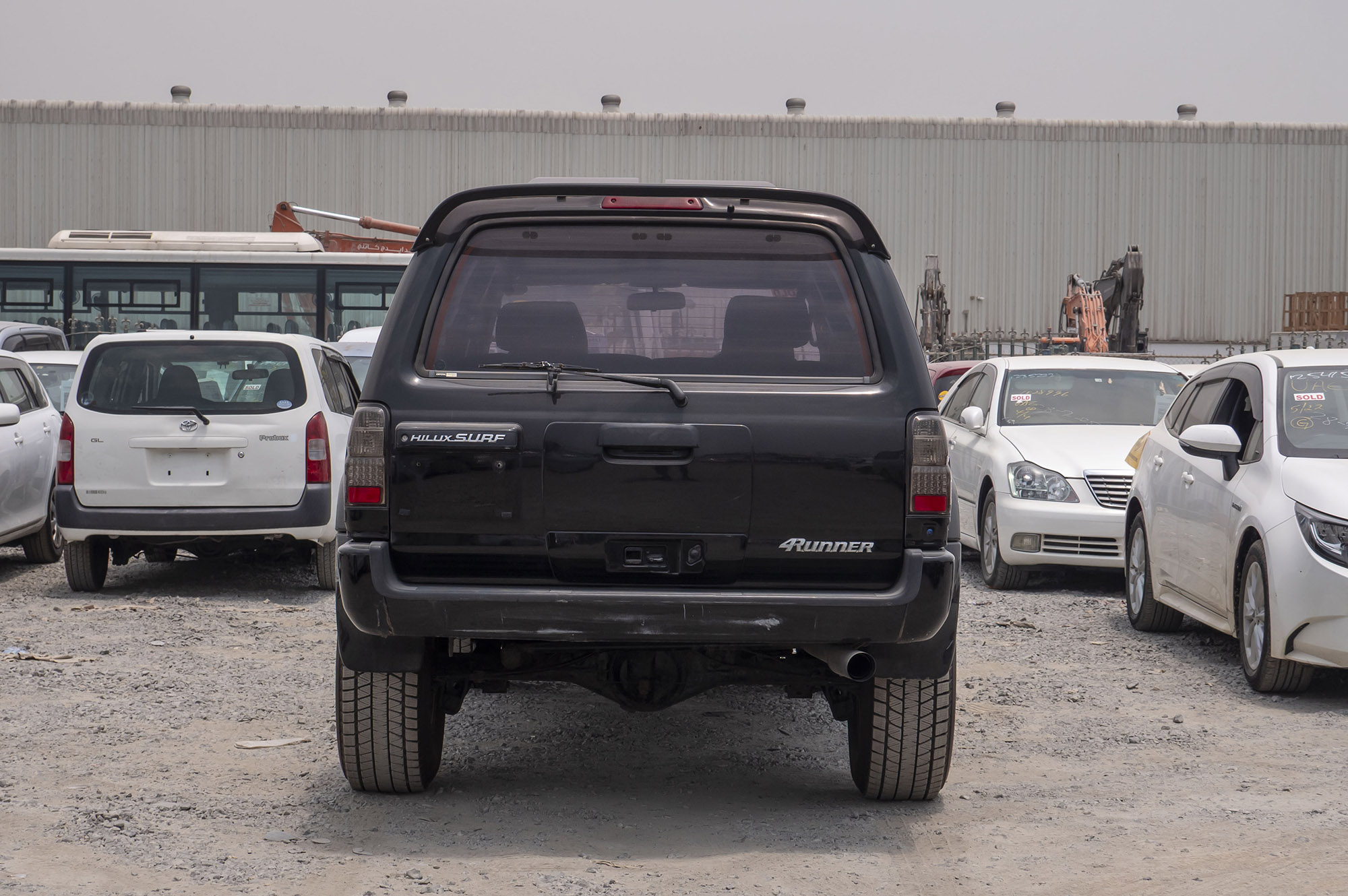 
								TOYOTA HILUX SURF 4WD 1KZ DIESEL MODEL 1996 full									