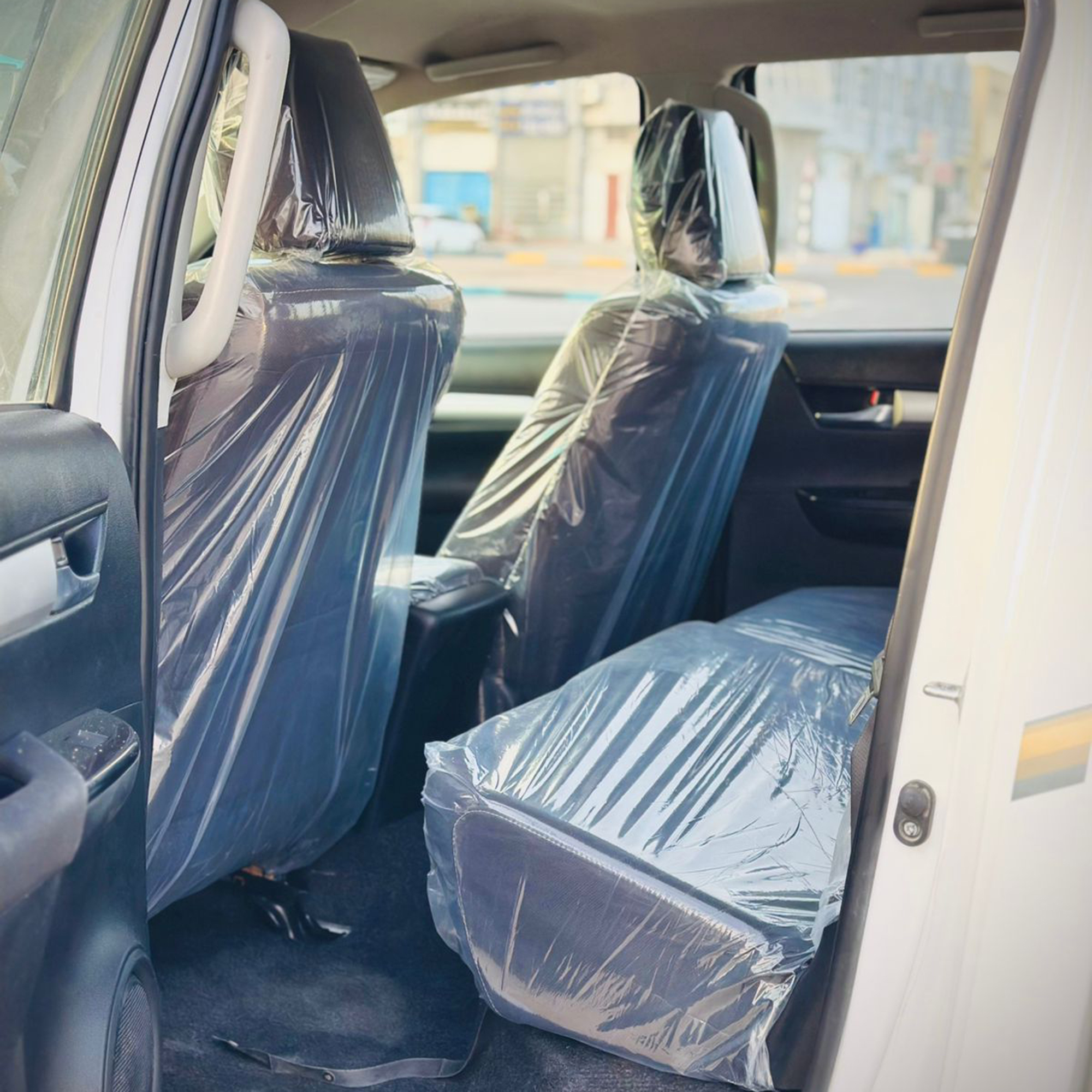 
								Toyota Hilux Model 2024 4WD MT full									