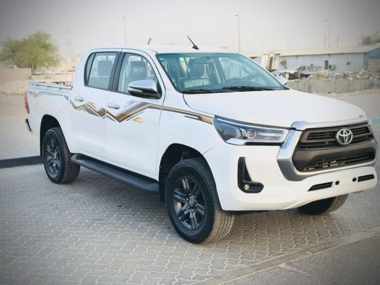 Toyota Hilux Model 2024 4WD MT