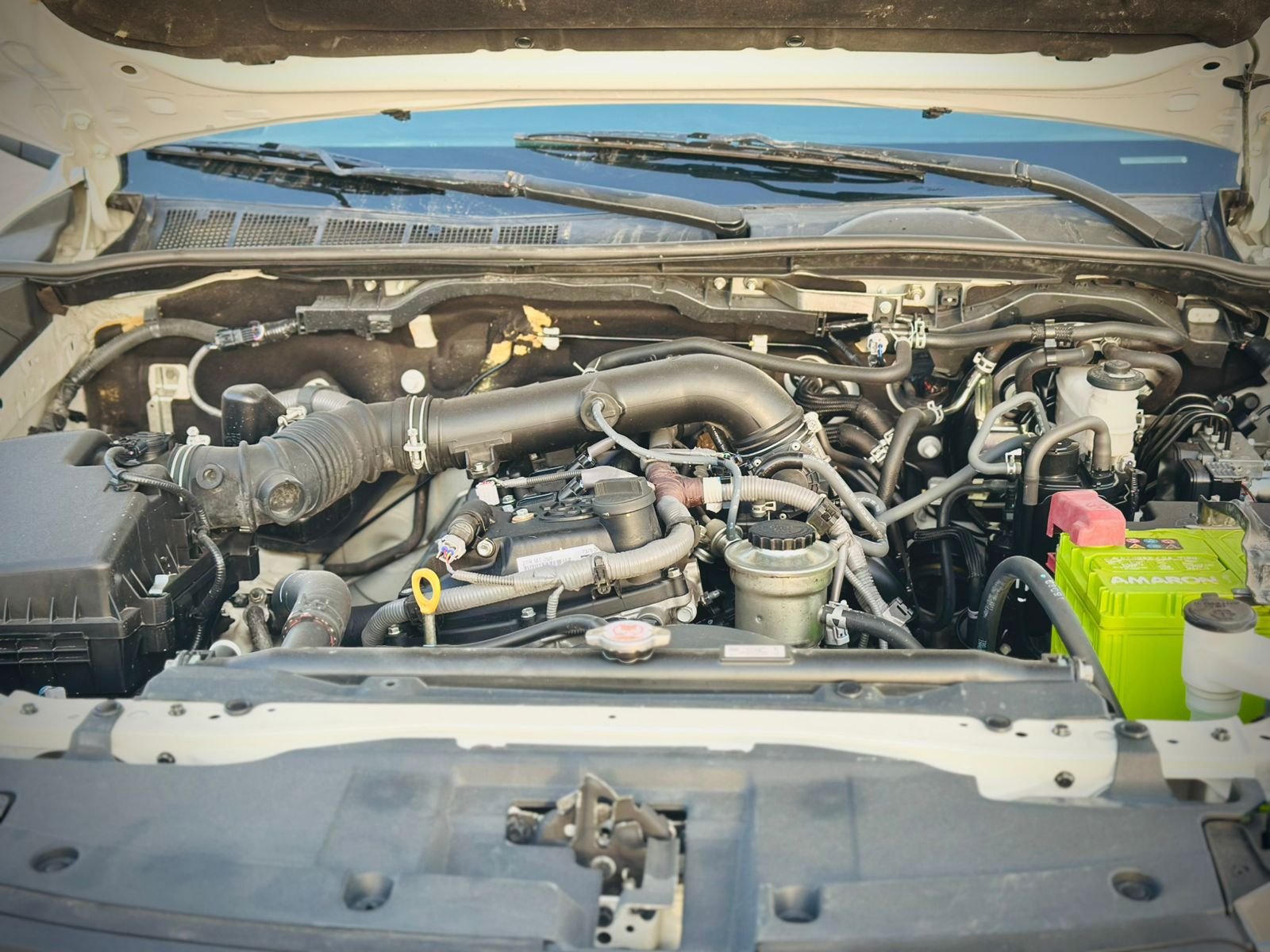 
								Toyota Hilux Model 2024 4WD MT full									
