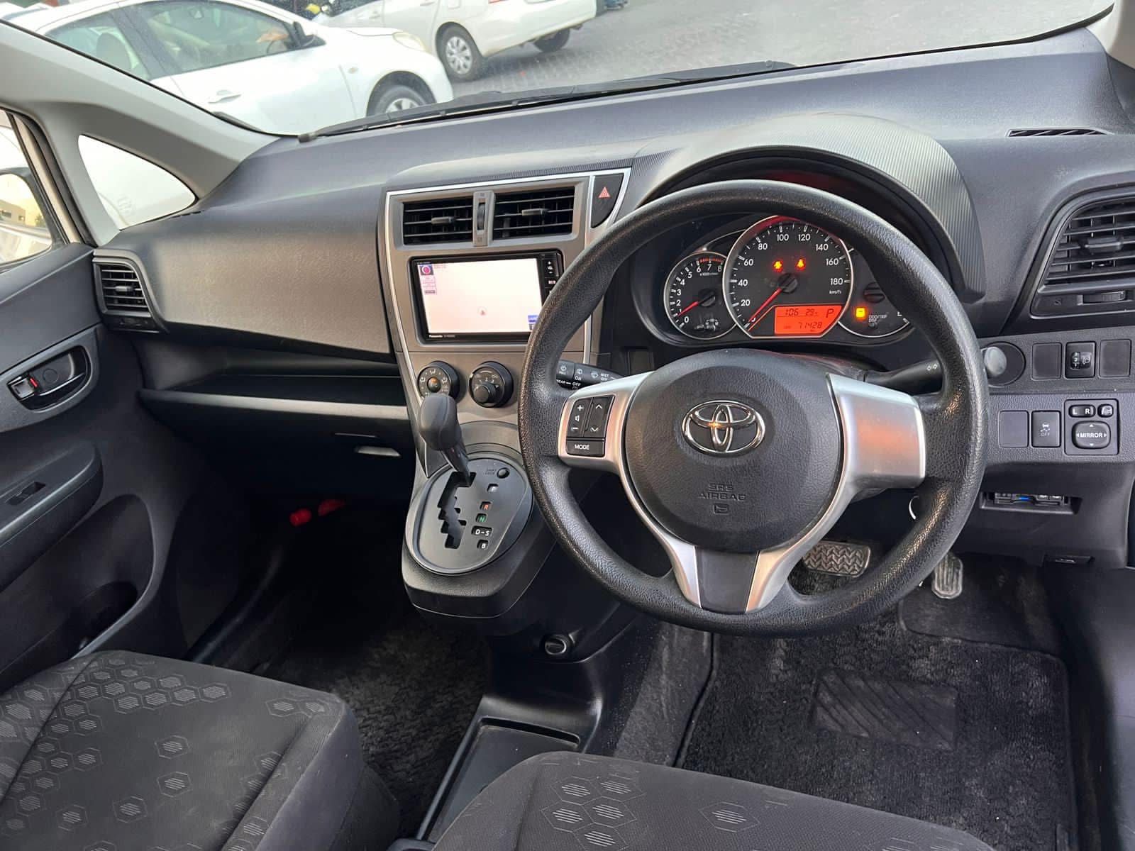 
								Toyota Ractis Model 2014 full									