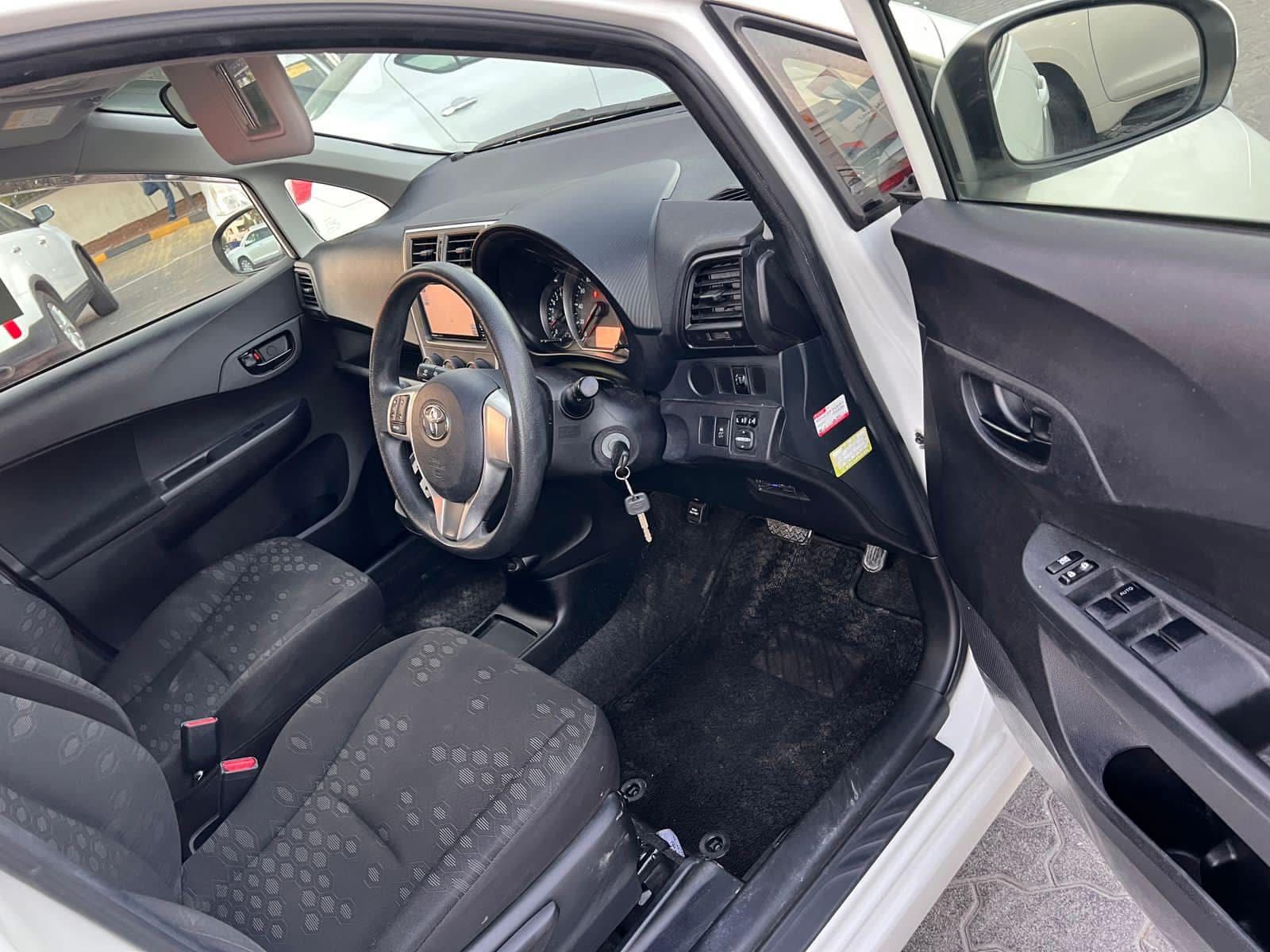 
								Toyota Ractis Model 2014 full									