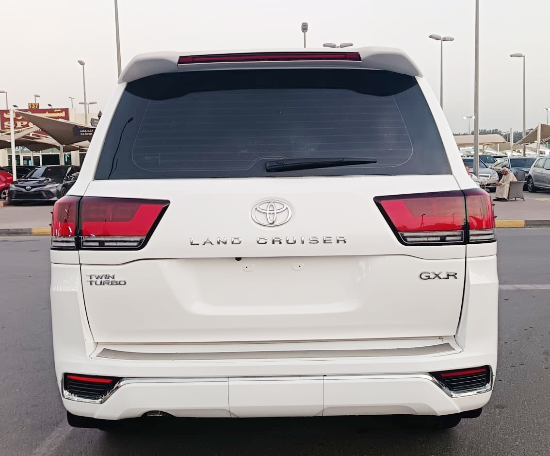 
								Toyota Land Cruiser GXR V8 Model 2008 Modified 2022 full									