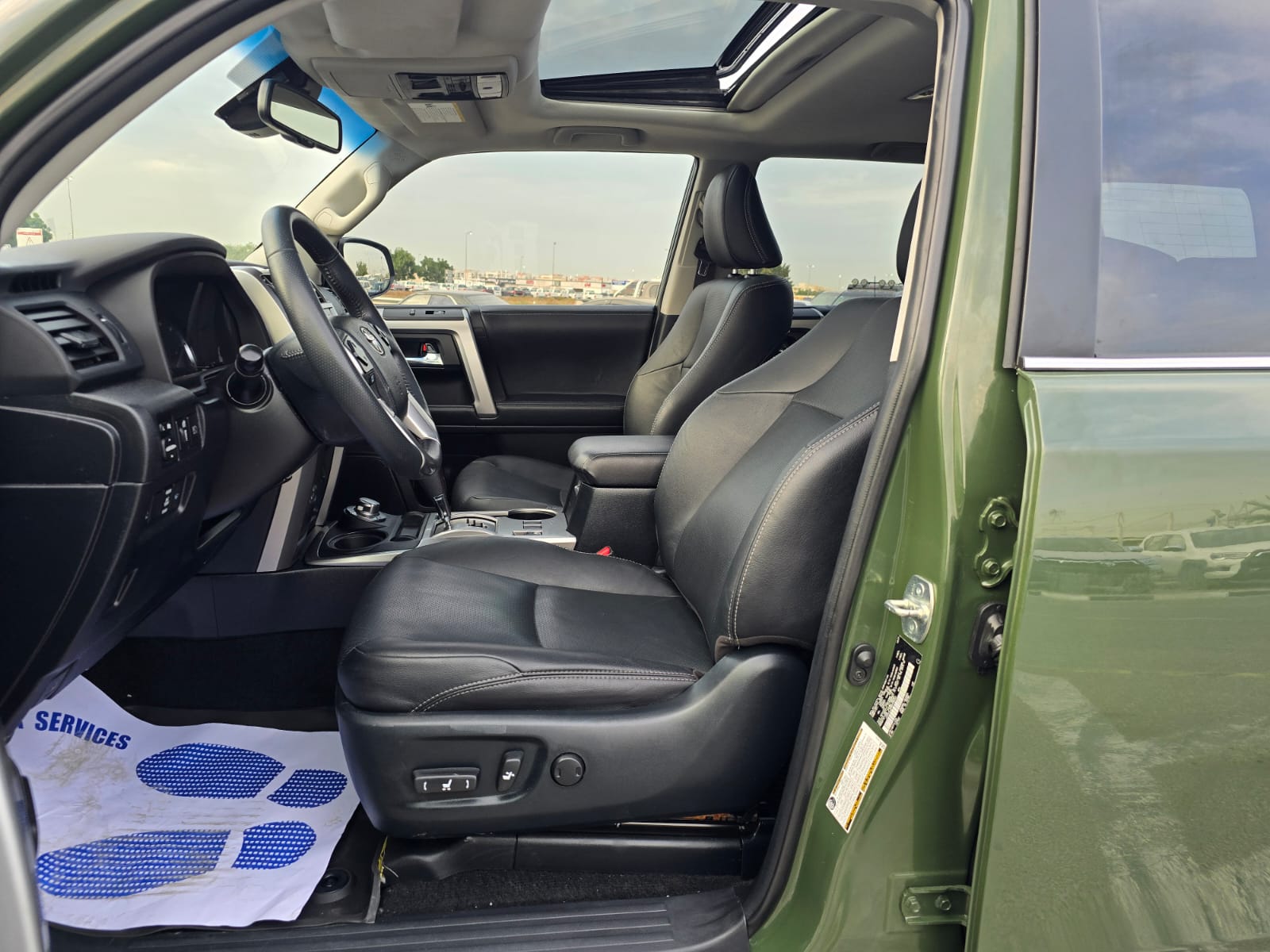 
								Toyota 4RUNNER 4WD Model 2022 full									