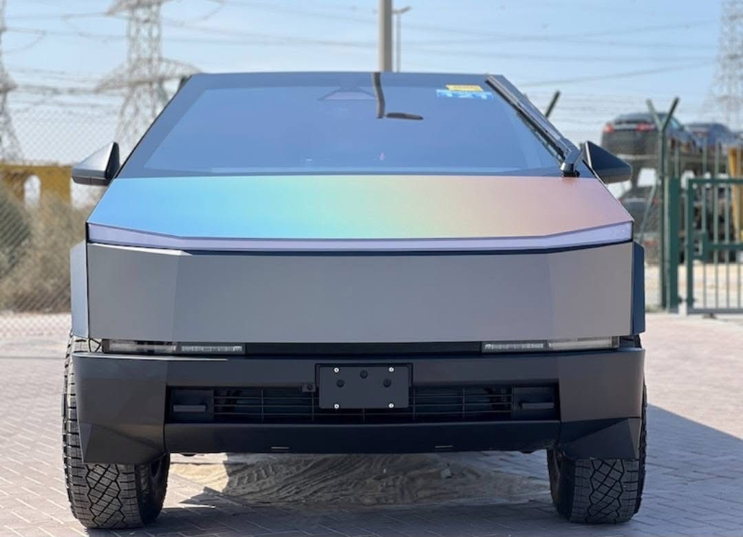 
								Tesla cybertruck Electric Model 2024 full									