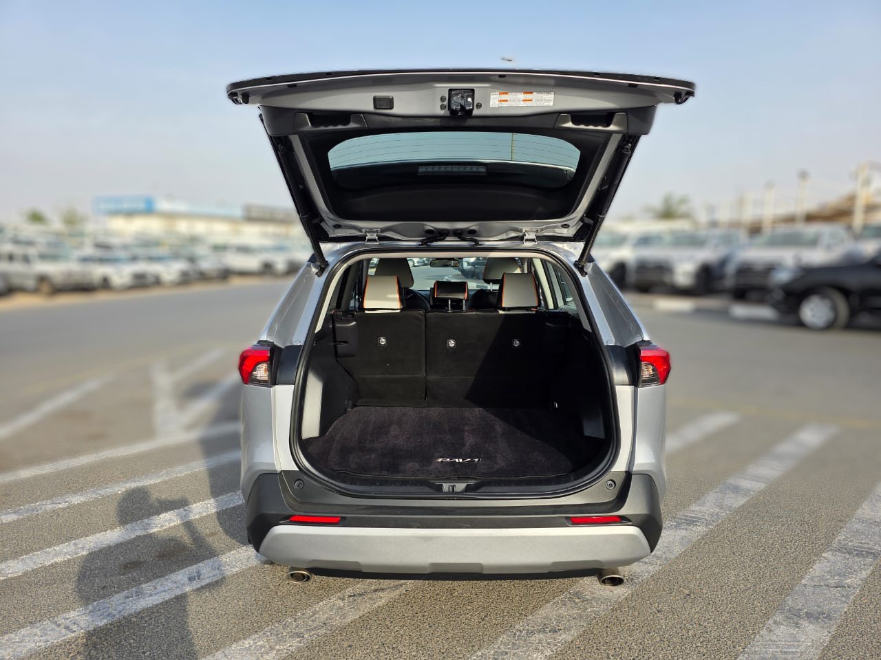 
								Toyota Rav4 Hybrid Model 2020 full									