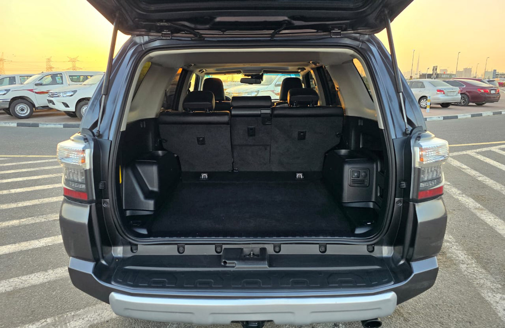 
								Toyota 4RUNNER TRD 4WD Model 2023 full									