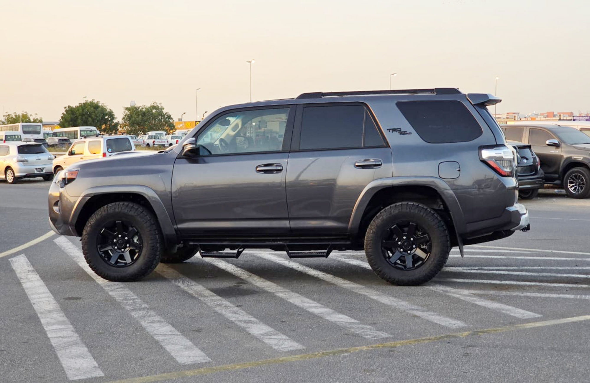 
								Toyota 4RUNNER TRD 4WD Model 2023 full									