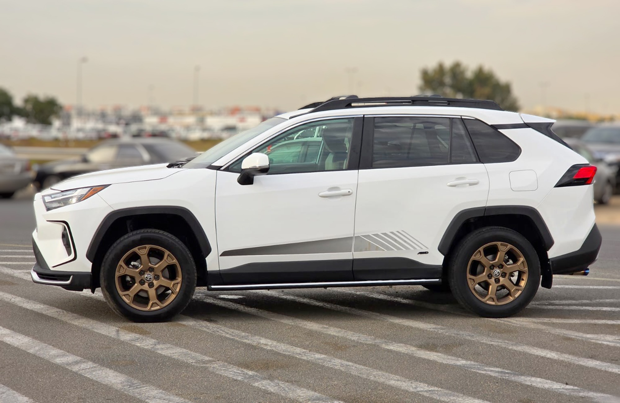 
								Toyota Rav4 Model 2023 hybrid full									