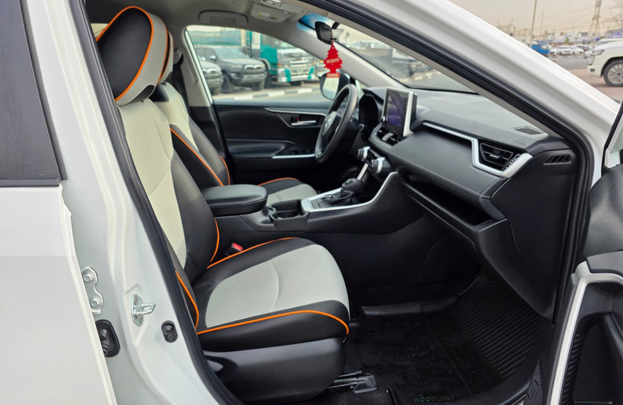 
								Toyota Rav4 Model 2023 hybrid full									