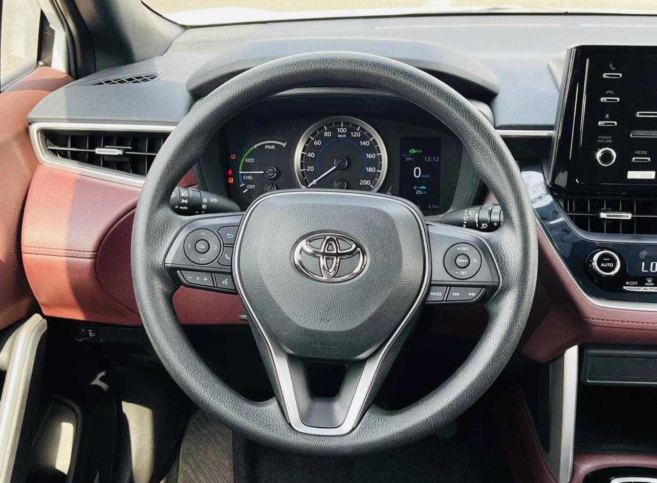 
								Toyota Corolla Cross Model 2024 full									