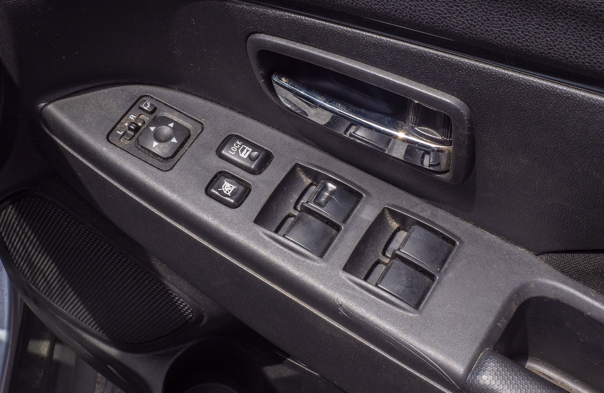 
								𝐌𝐈𝐓𝐒𝐔𝐁𝐈𝐒𝐇𝐈 𝐑𝐕𝐑 𝐌𝐎𝐃𝐄𝐋 𝟐𝟎𝟏𝟒 full									